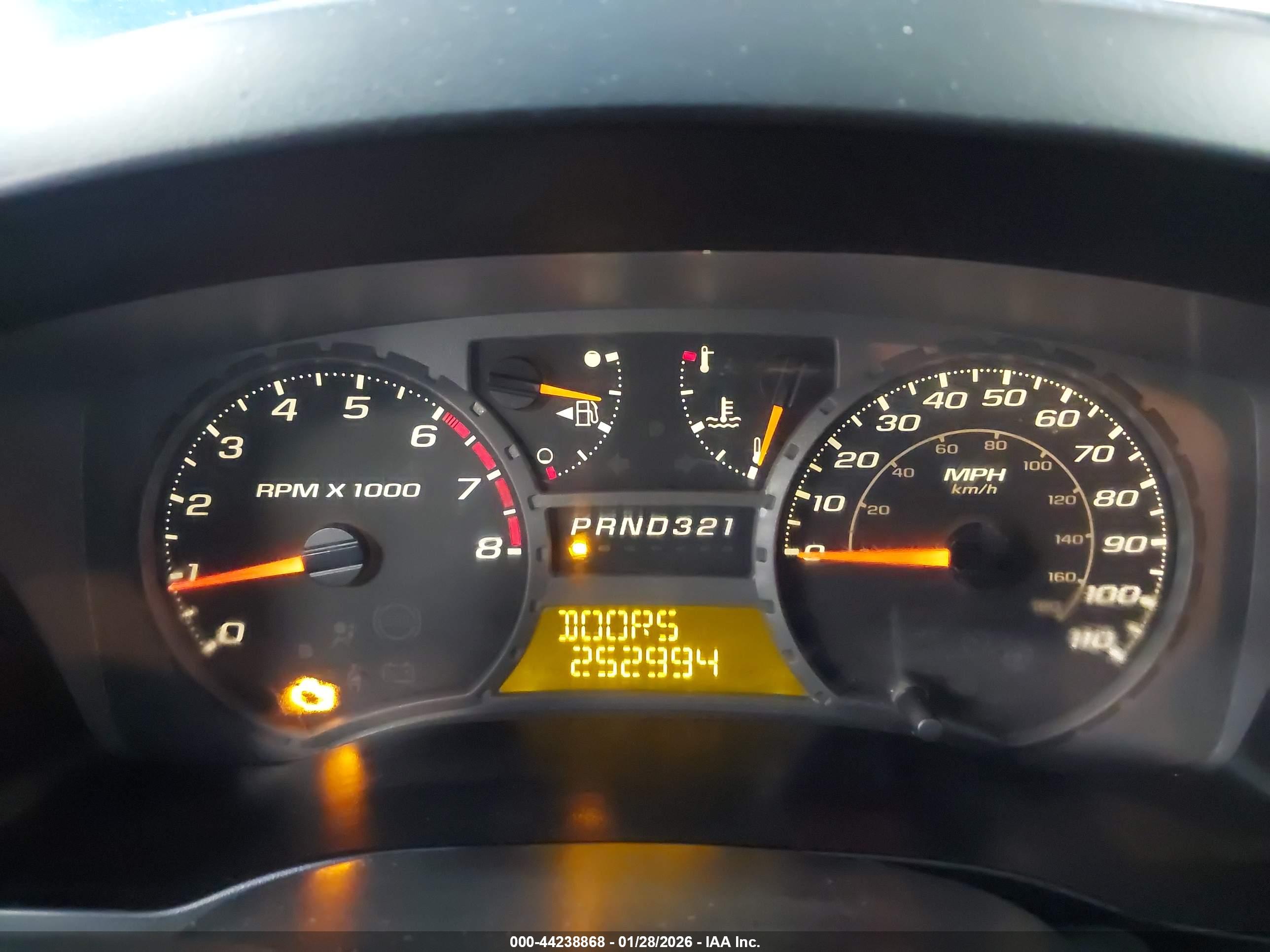 CHEVROLET COLORADO image 7