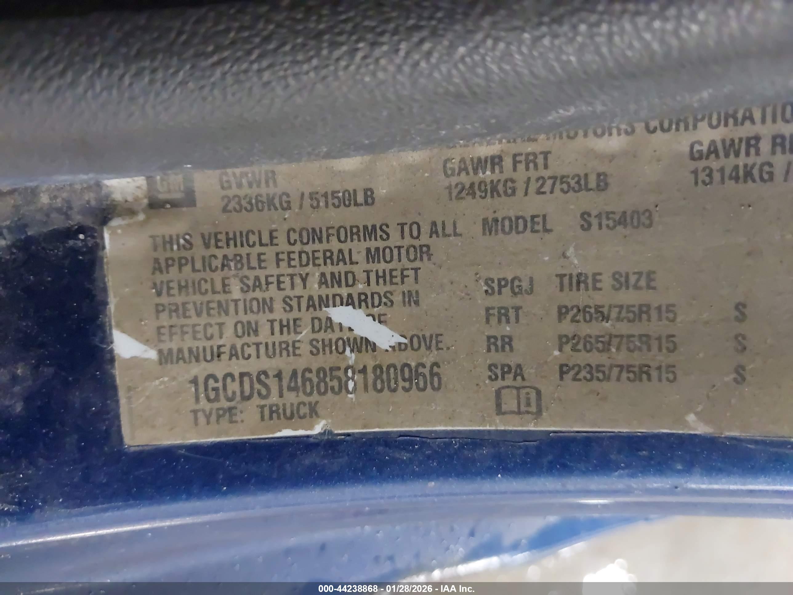 CHEVROLET COLORADO image 9