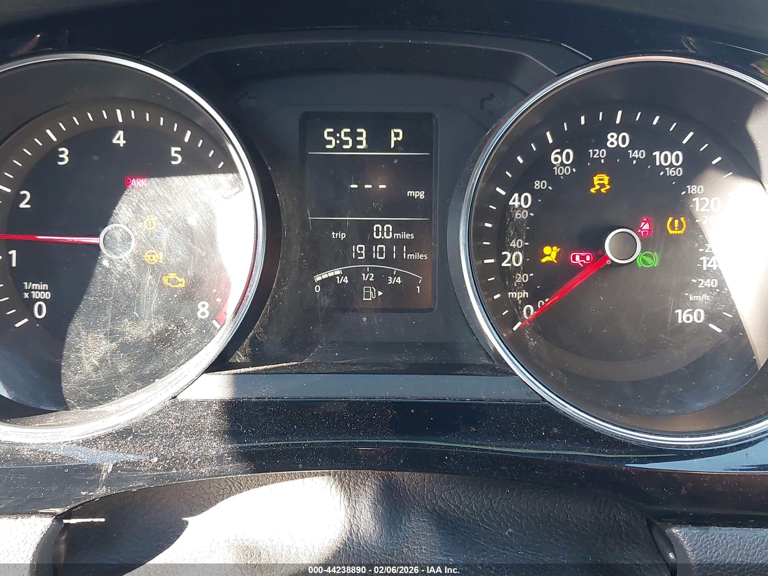 VOLKSWAGEN JETTA image 7