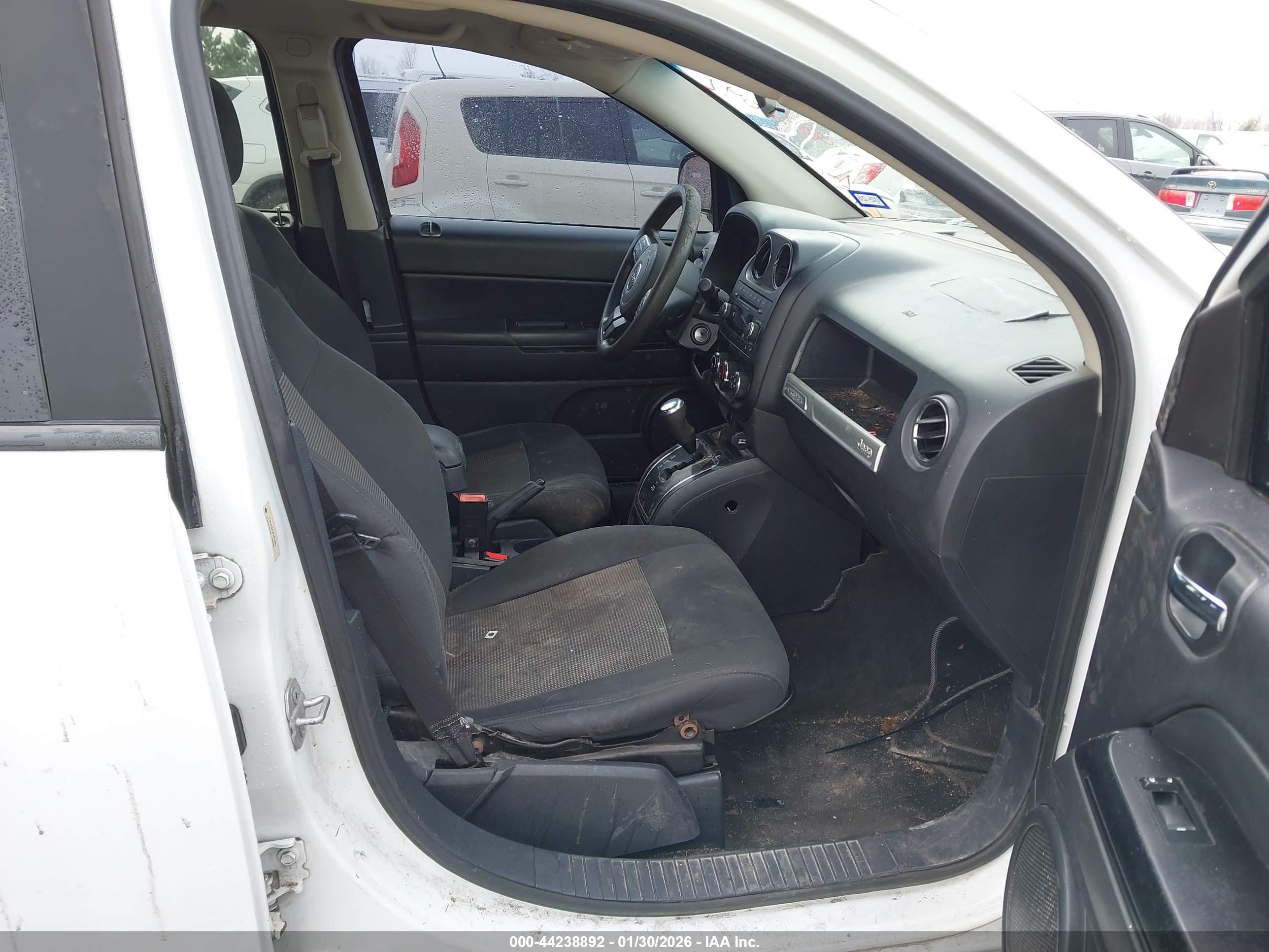 JEEP COMPASS image 5