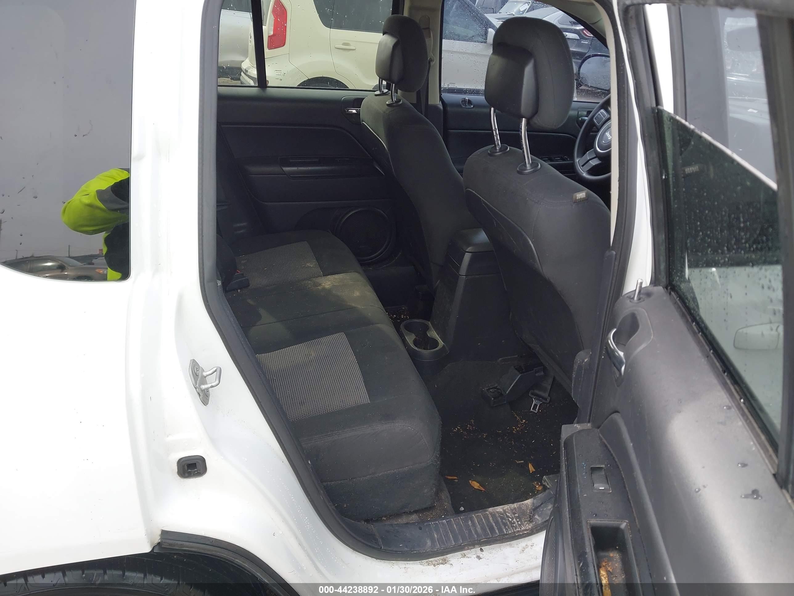 JEEP COMPASS image 8