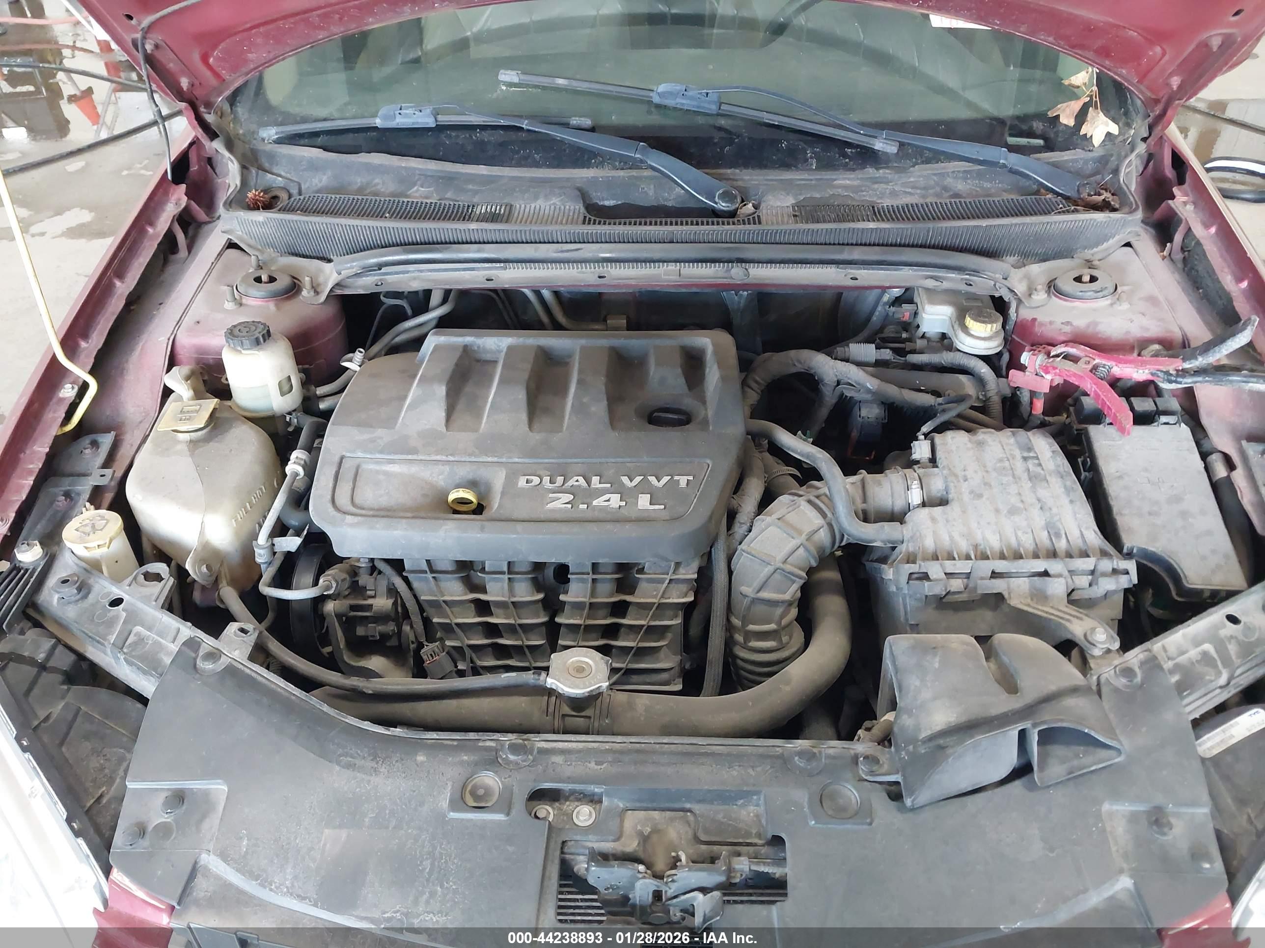CHRYSLER 200 image 10