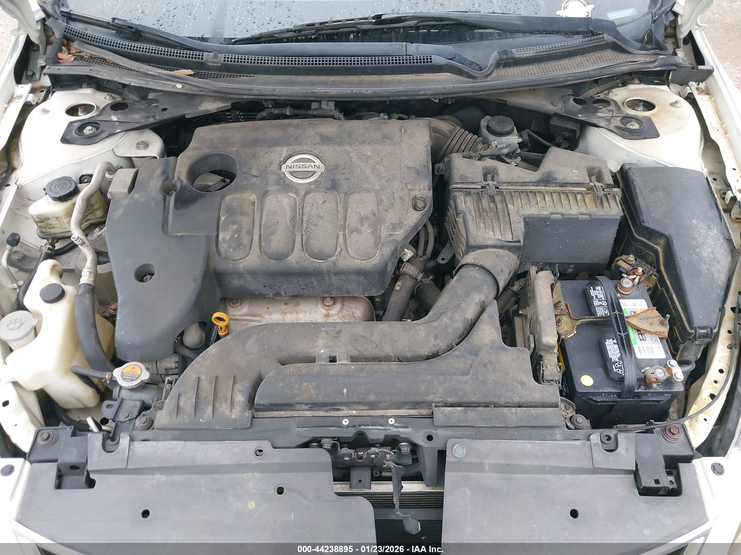 NISSAN ALTIMA image 10