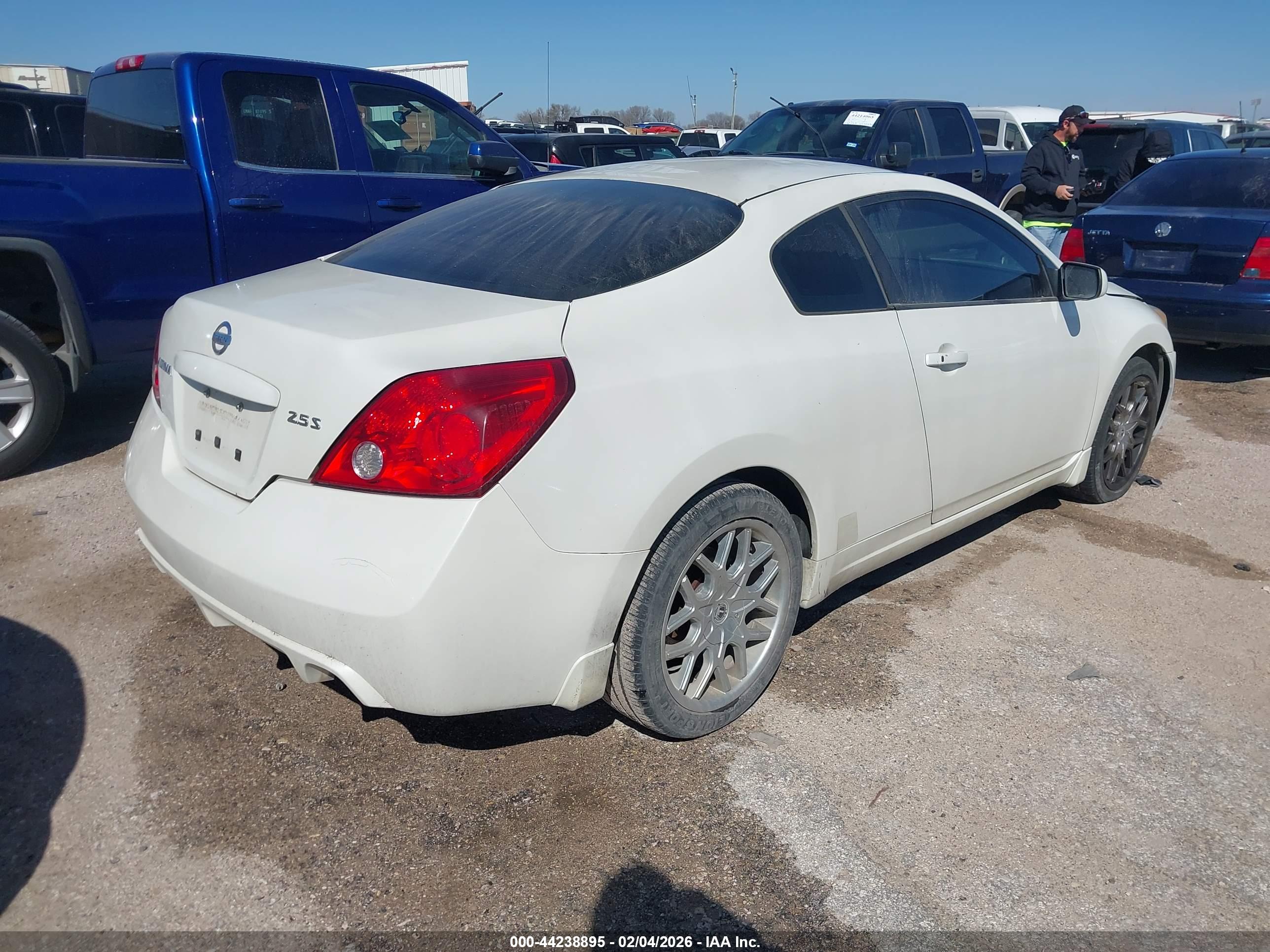 NISSAN ALTIMA image 4