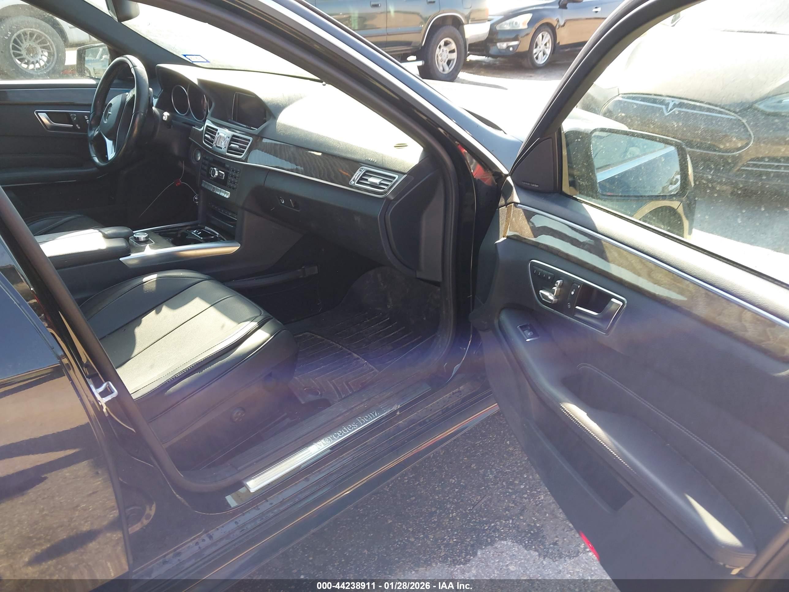 MERCEDES-BENZ E image 5