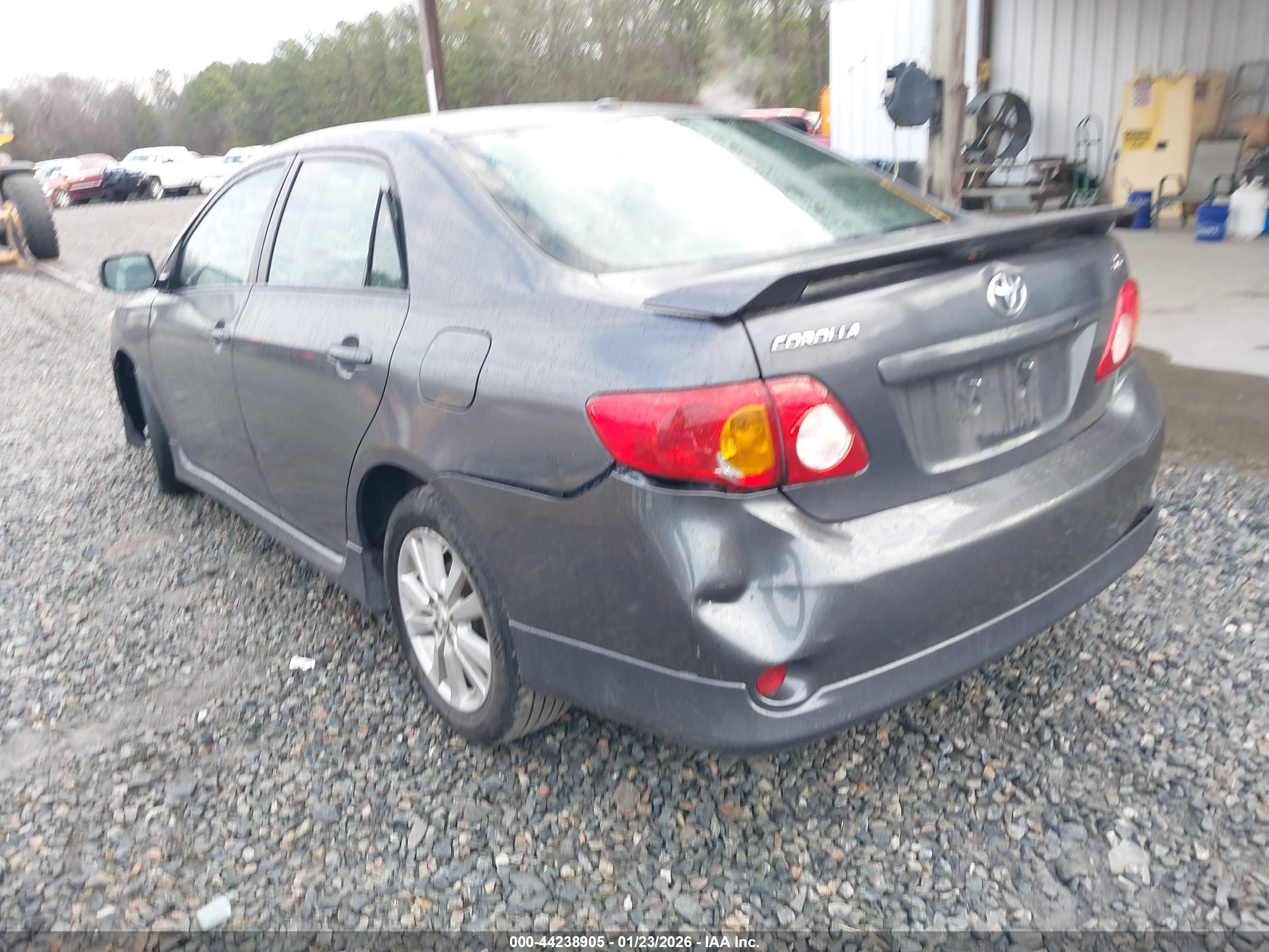 TOYOTA COROLLA image 3