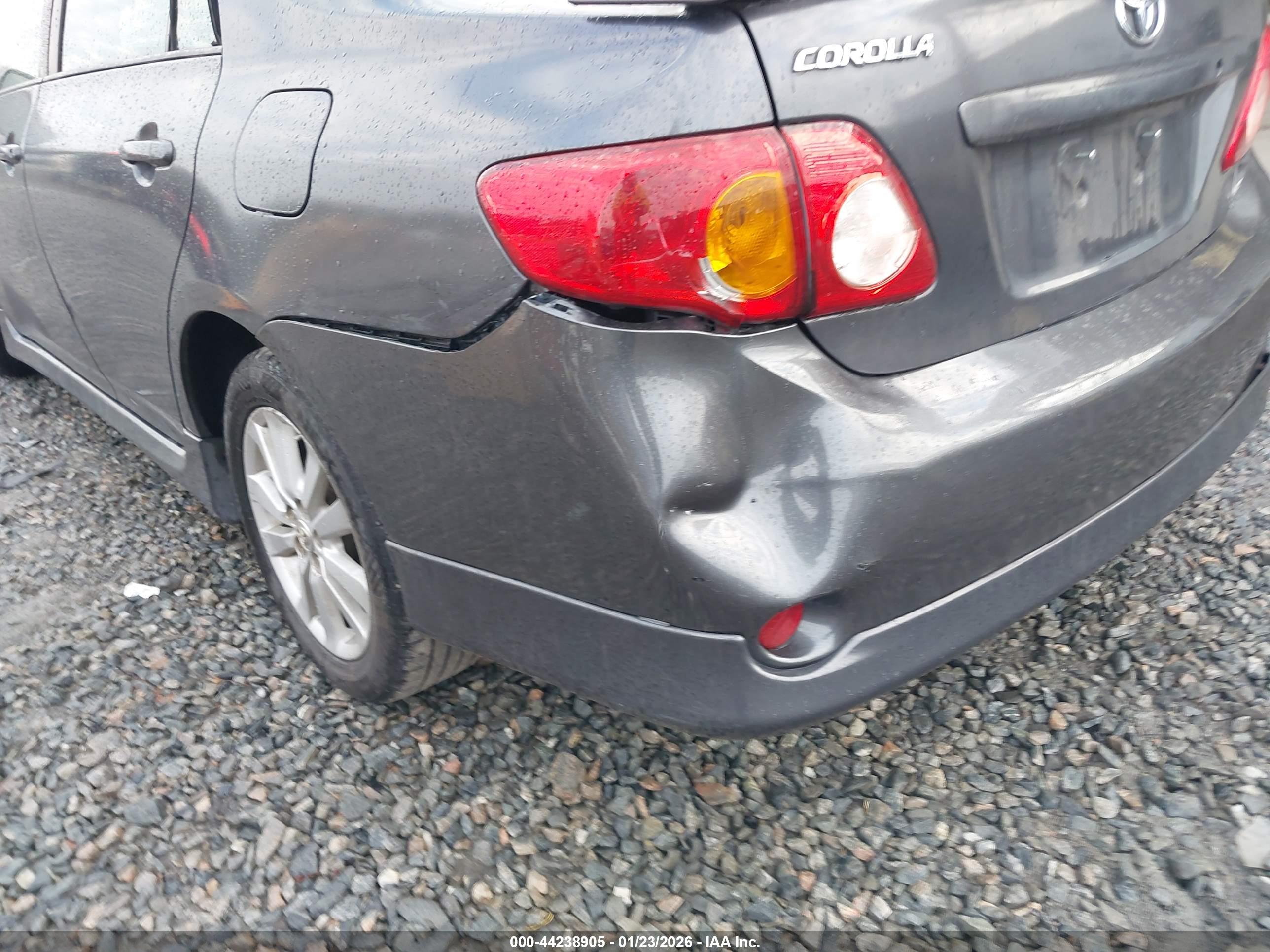 TOYOTA COROLLA image 6