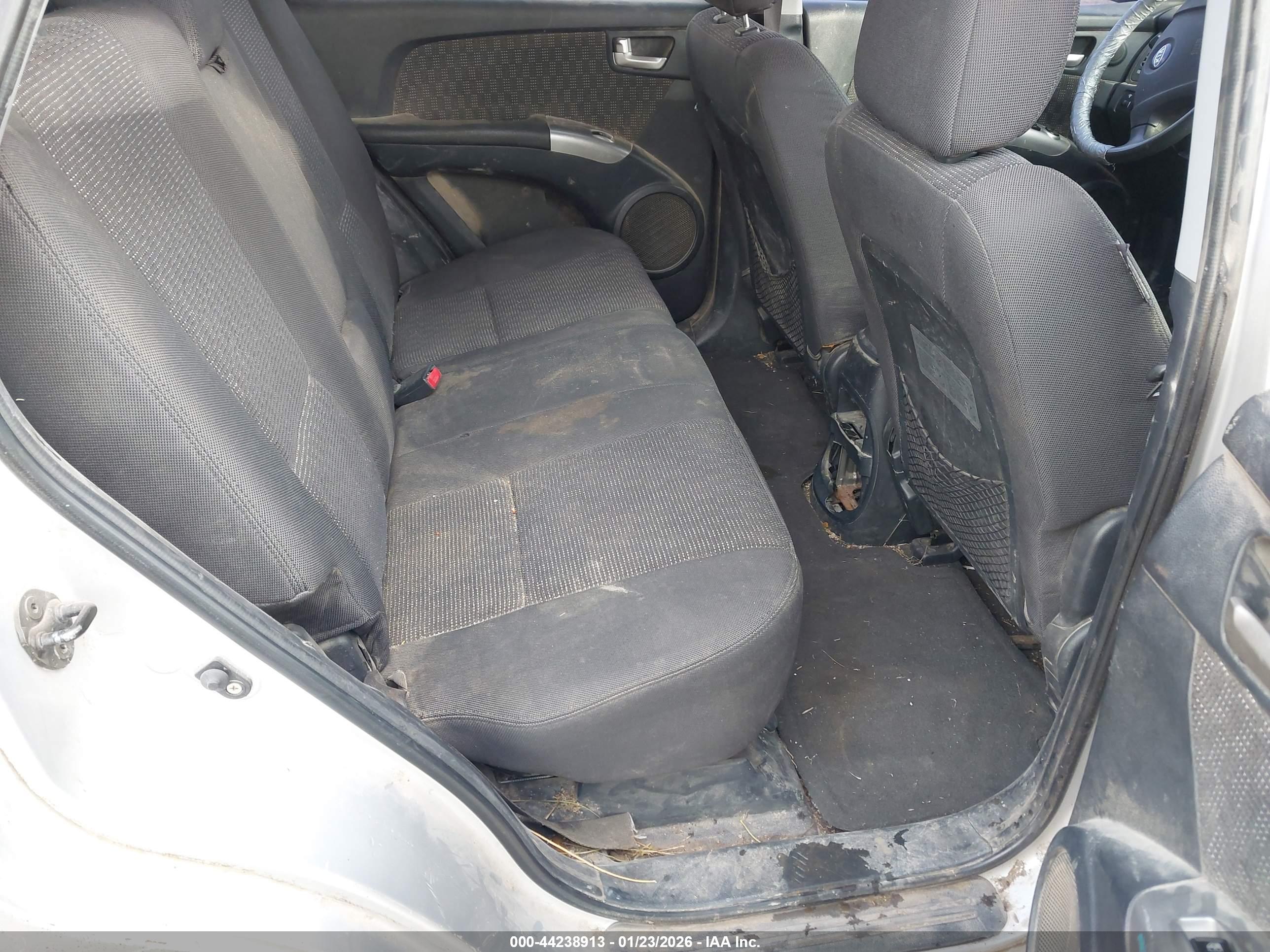 KIA SPORTAGE image 8