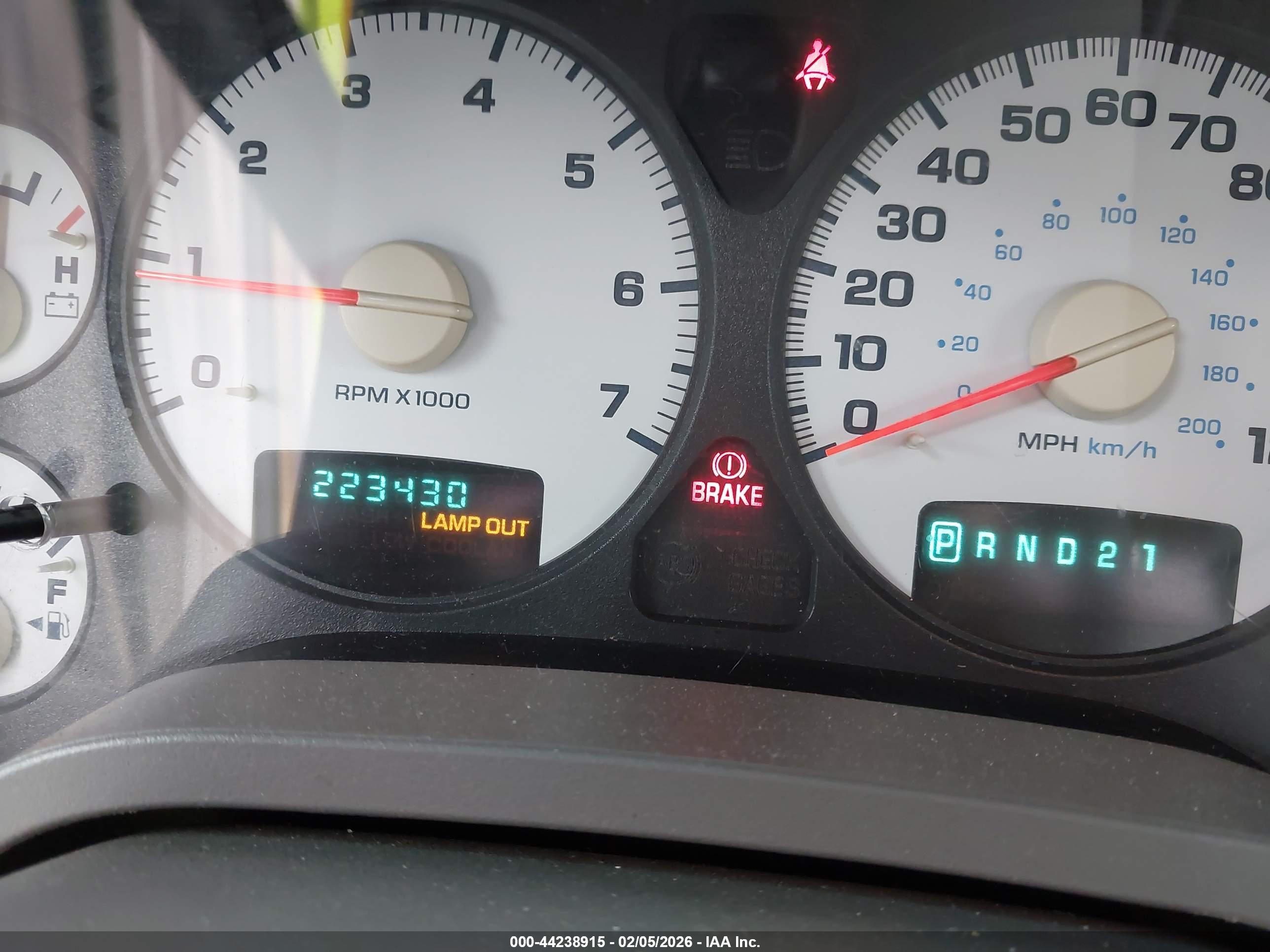 DODGE RAM image 7