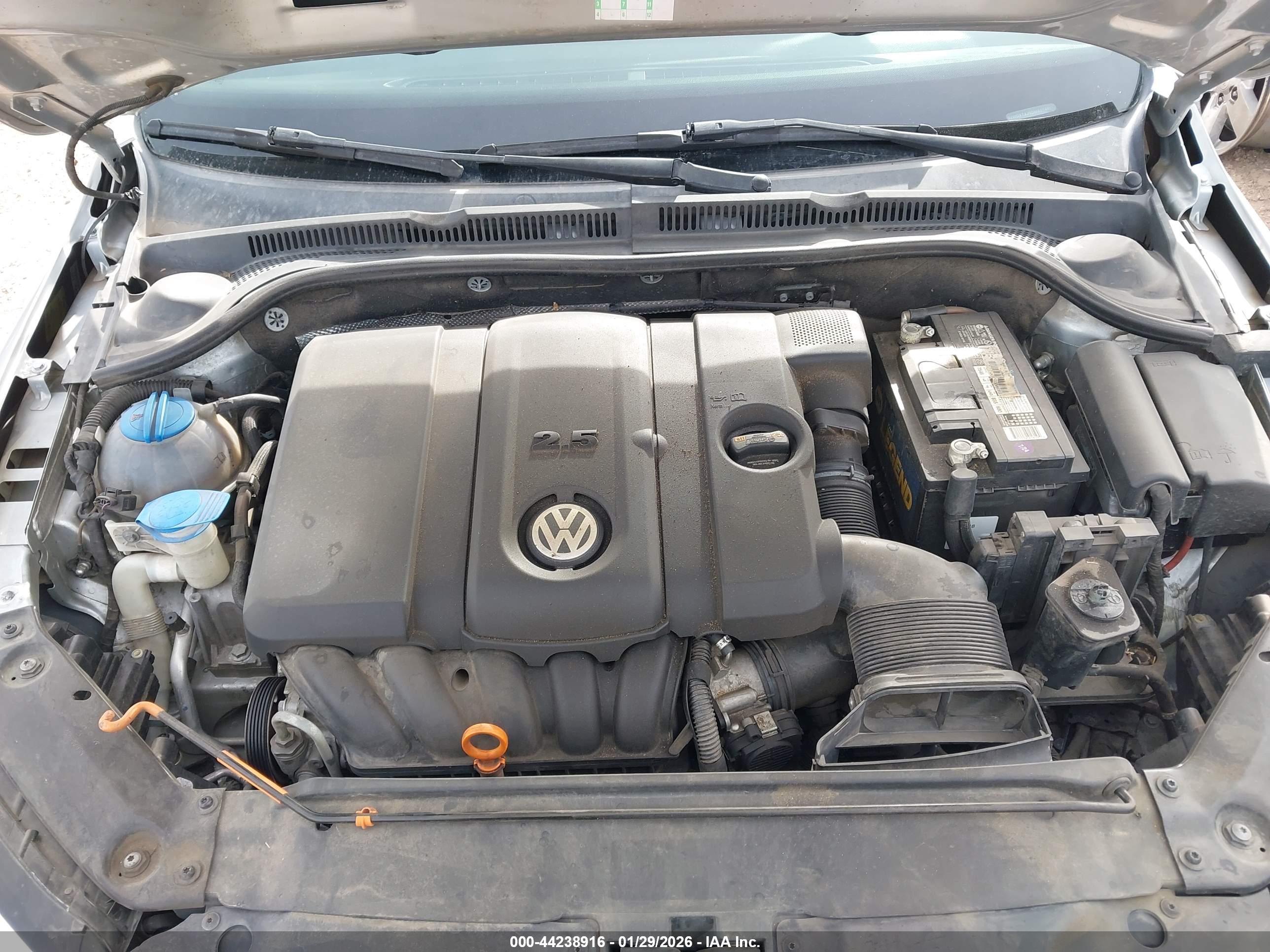 VOLKSWAGEN JETTA image 10
