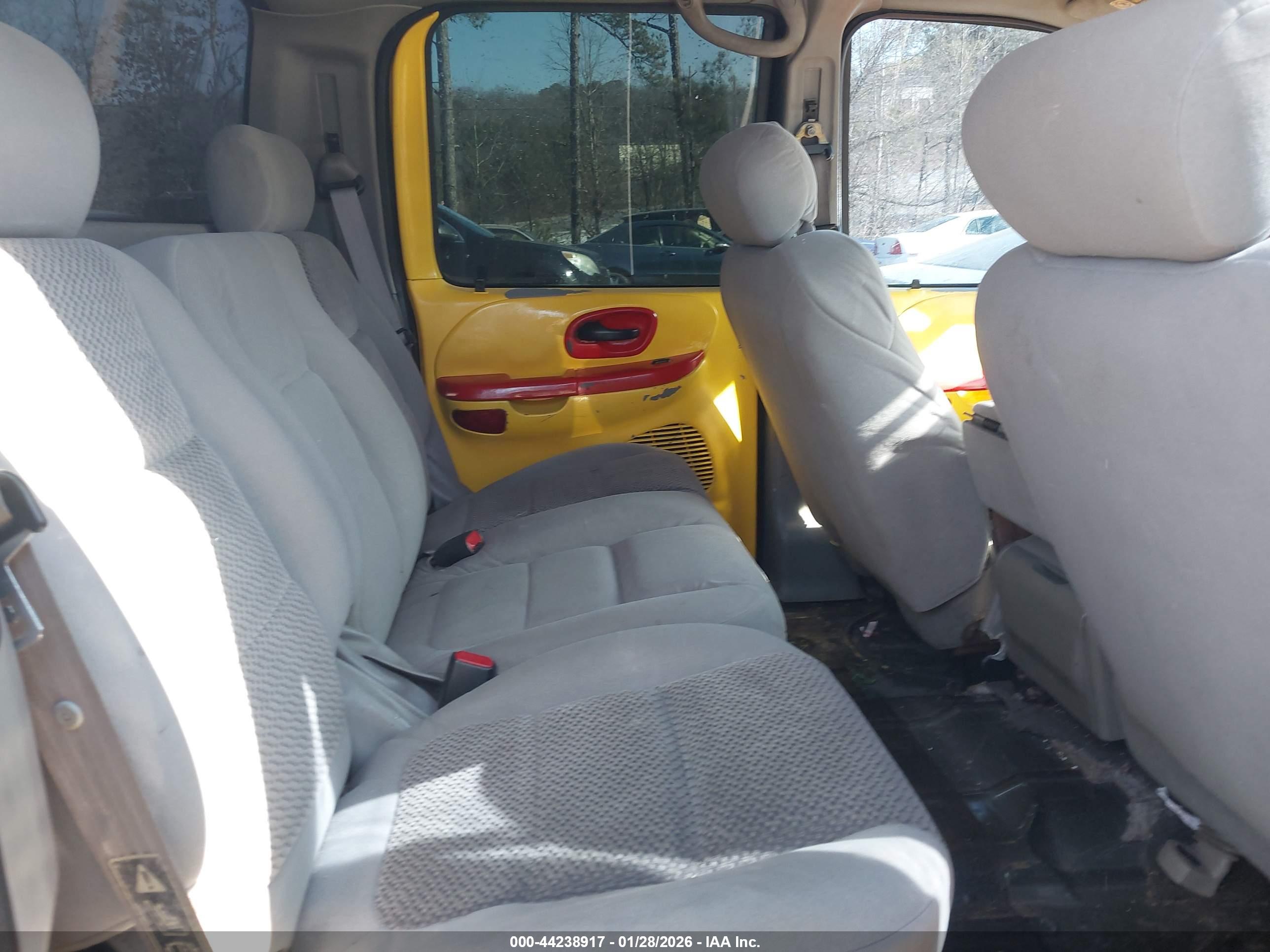 FORD F-150 image 8