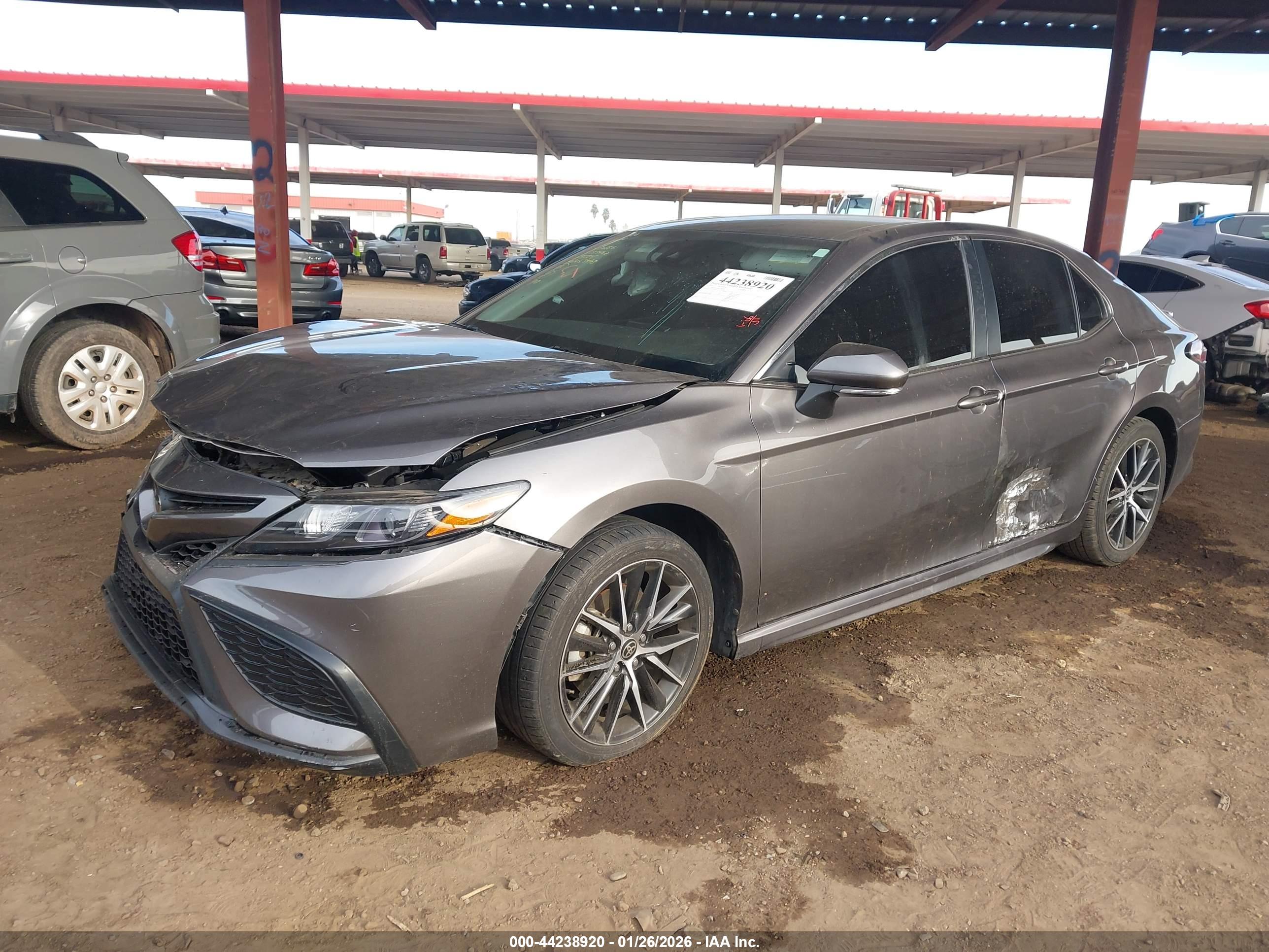 TOYOTA CAMRY image 2