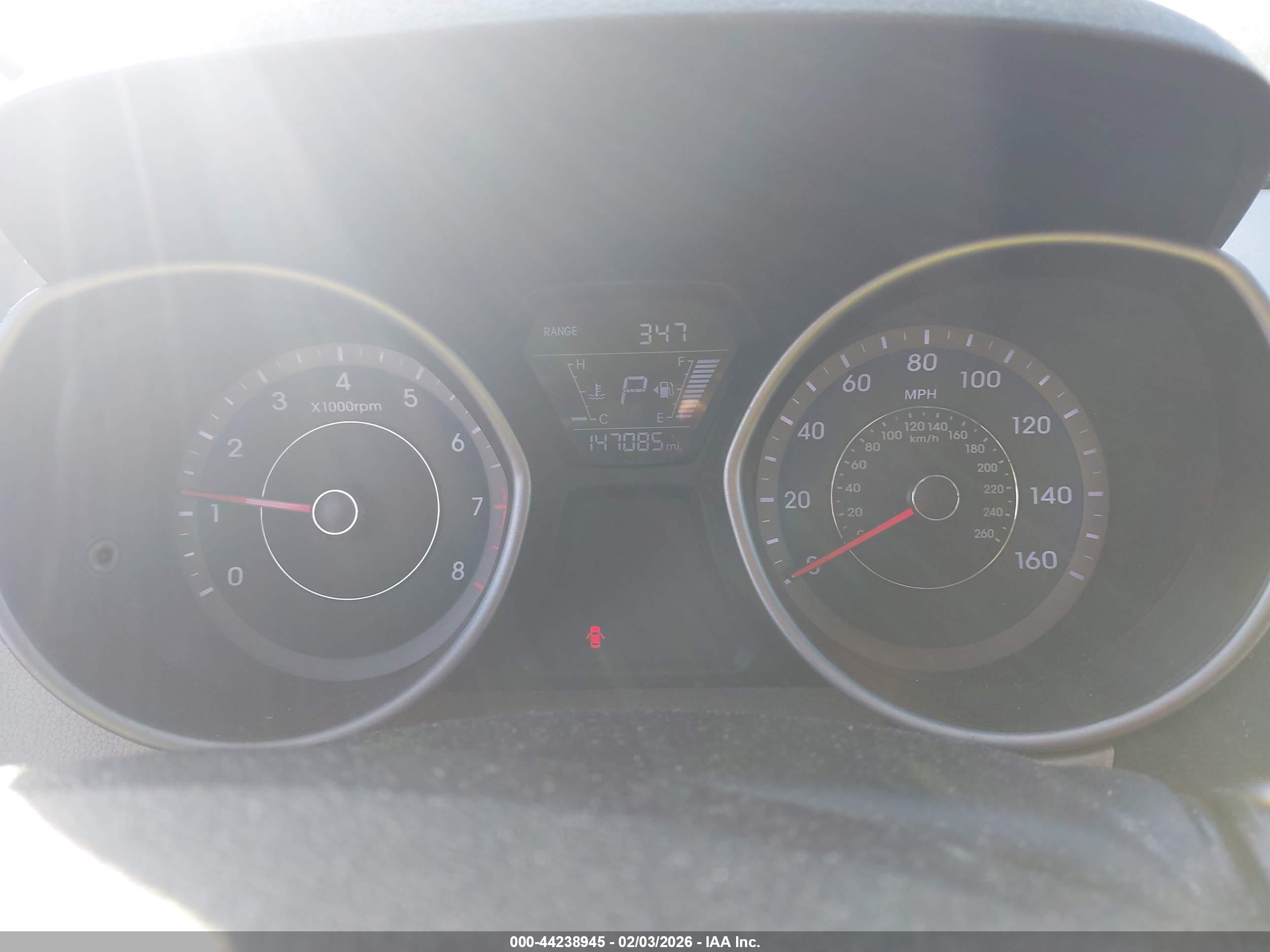 HYUNDAI ELANTRA image 7
