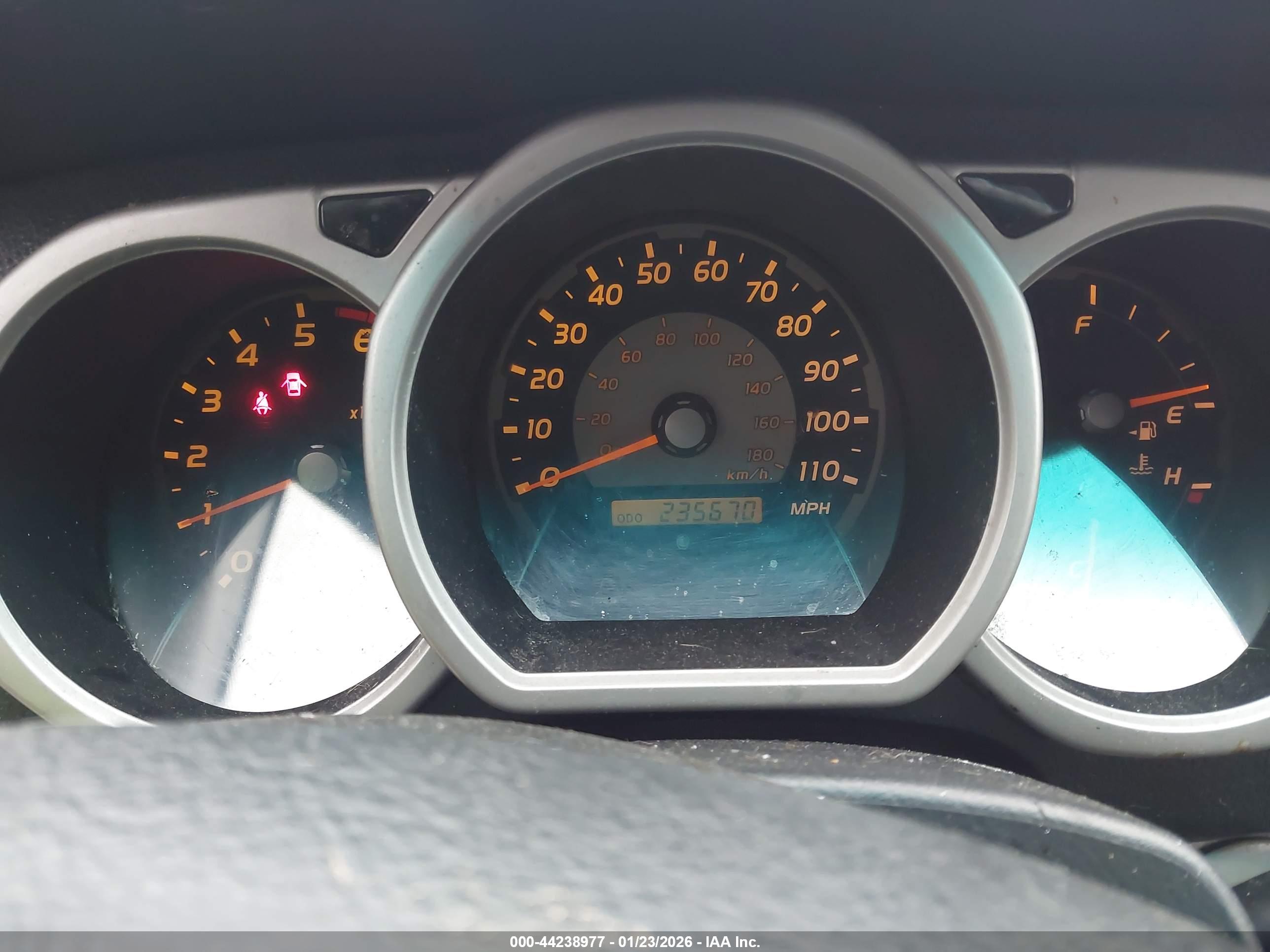 TOYOTA 4RUNNER image 7