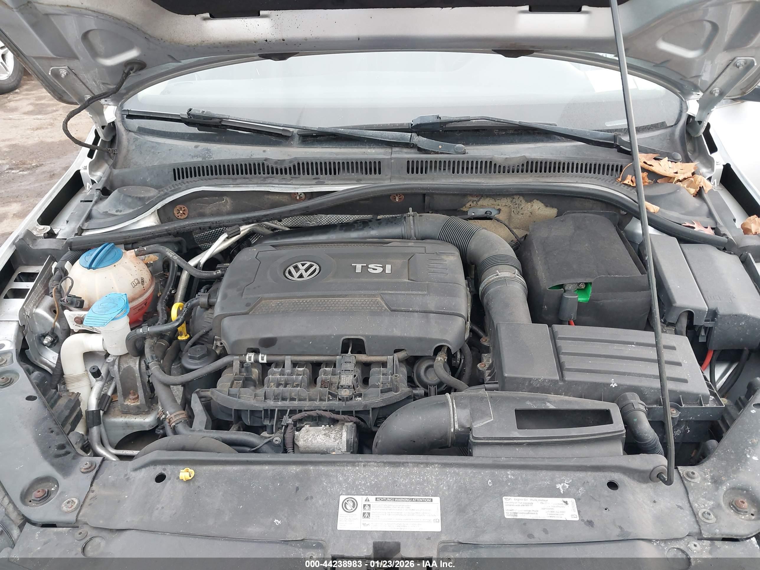 VOLKSWAGEN JETTA image 10