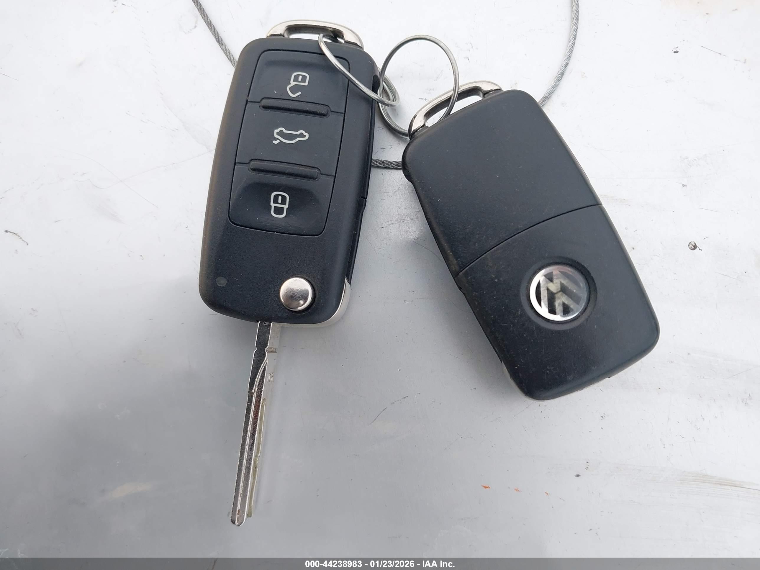 VOLKSWAGEN JETTA image 11