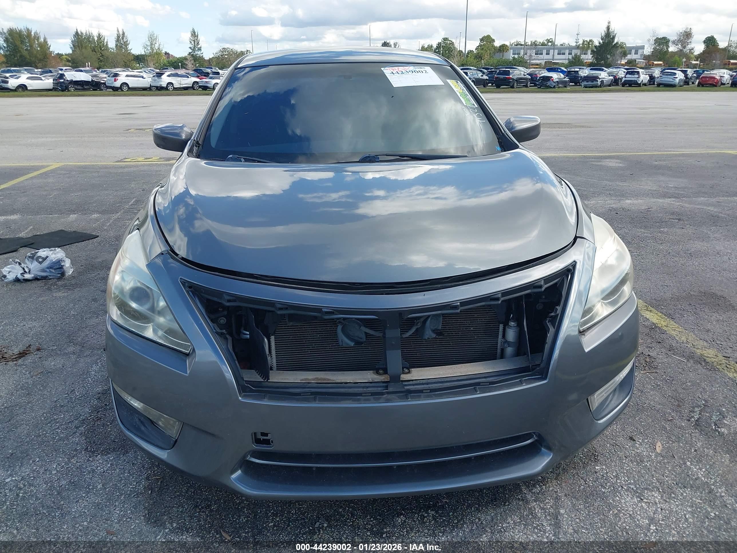 NISSAN ALTIMA image 6