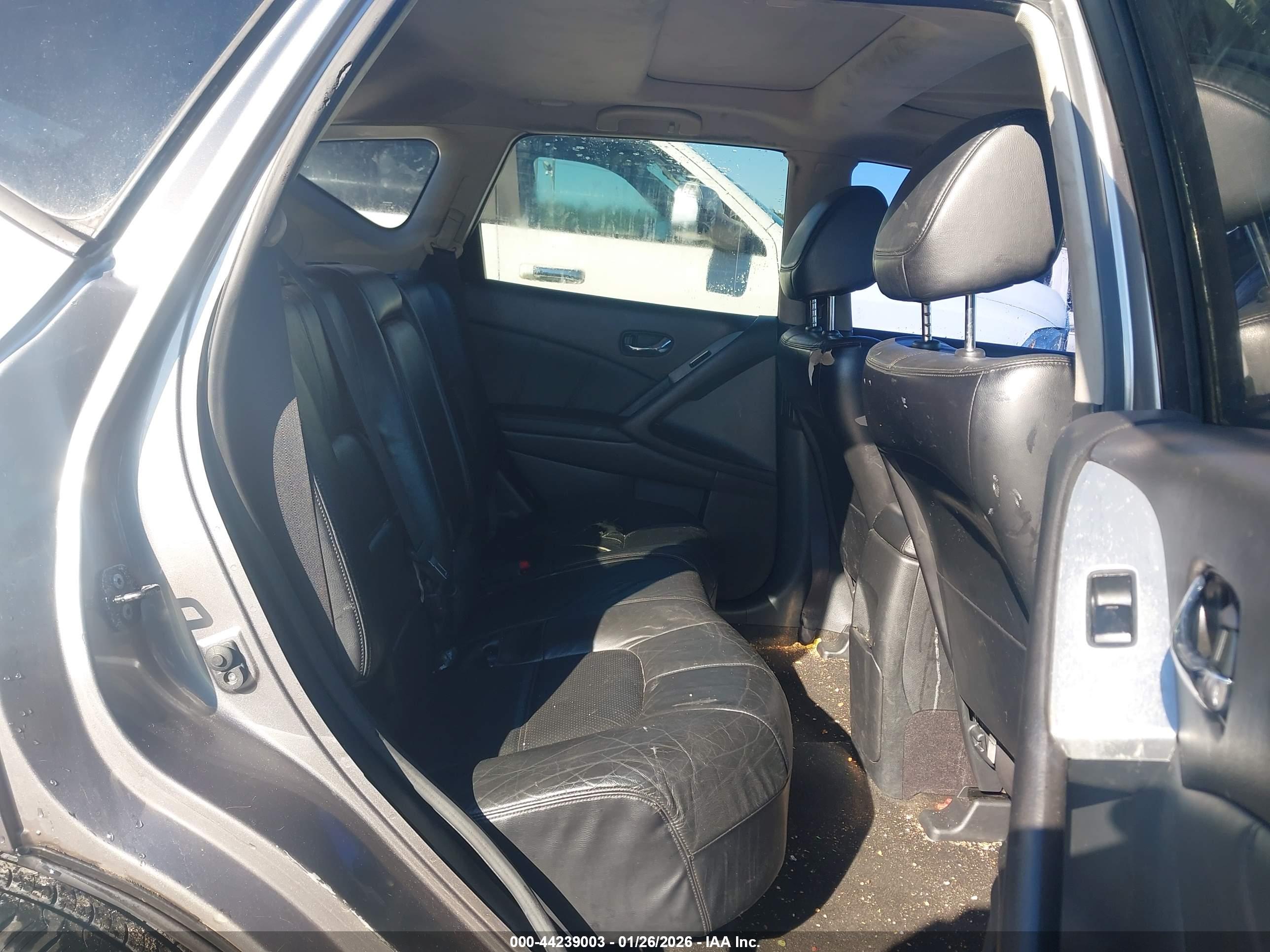 NISSAN MURANO image 8