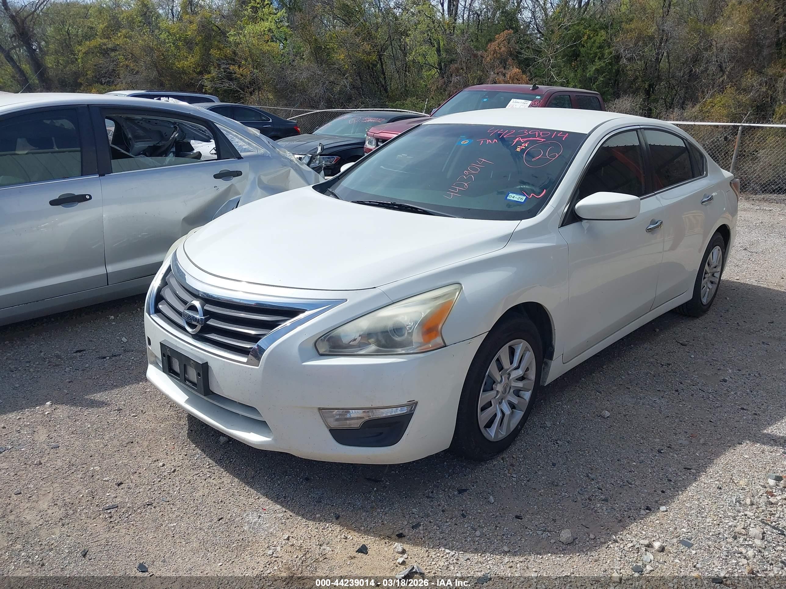 NISSAN ALTIMA image 2
