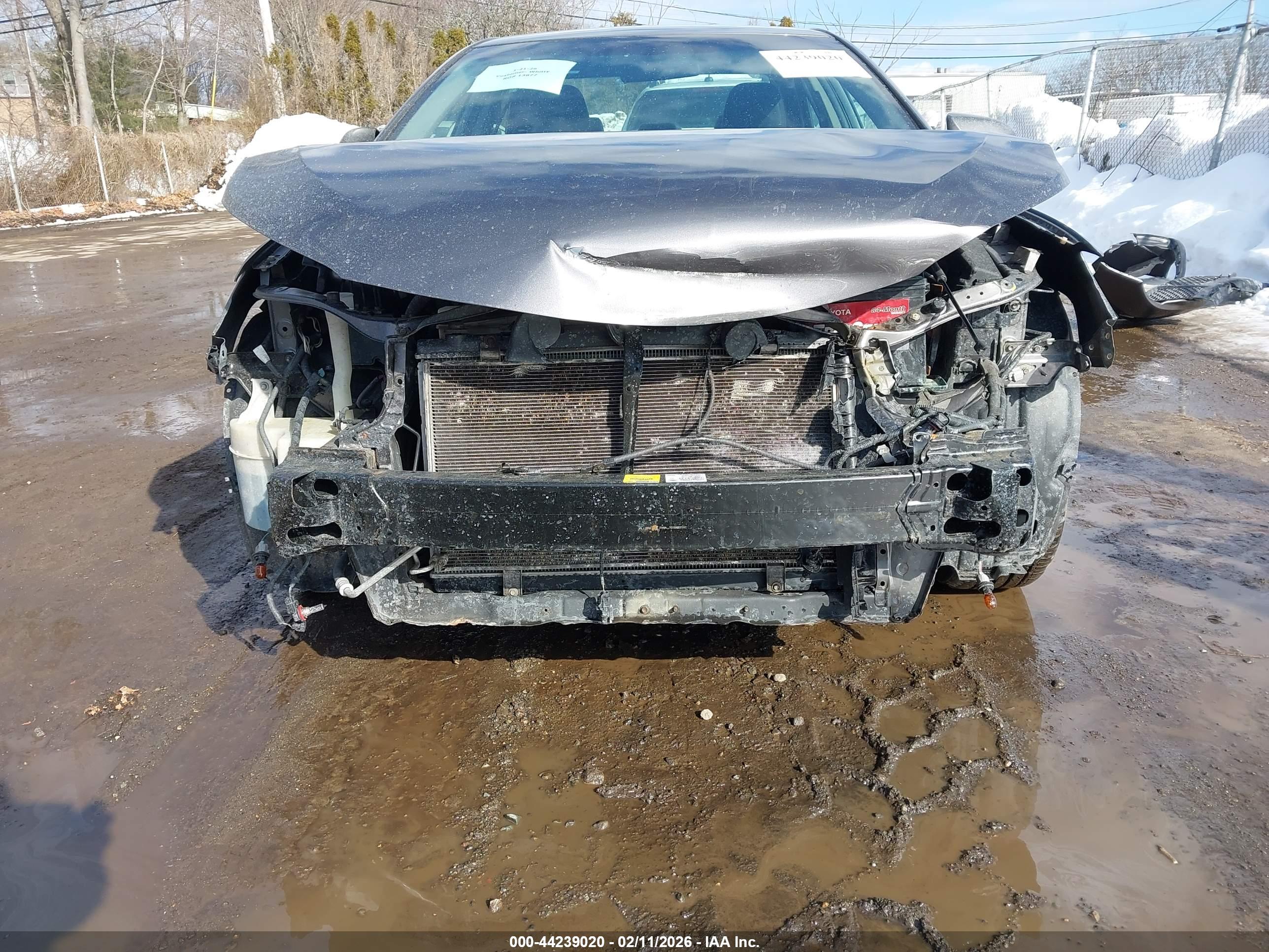 TOYOTA CAMRY image 6