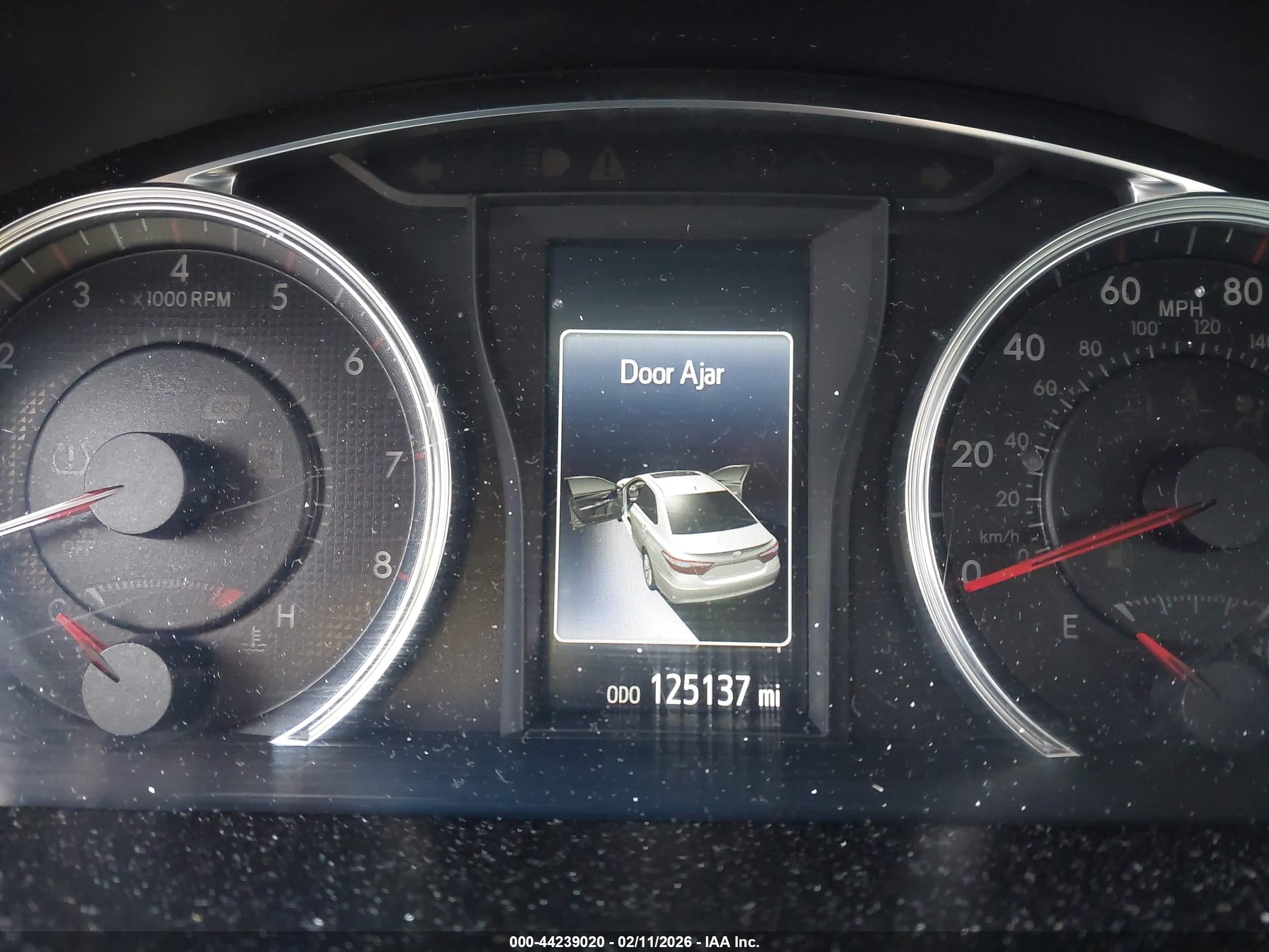 TOYOTA CAMRY image 7