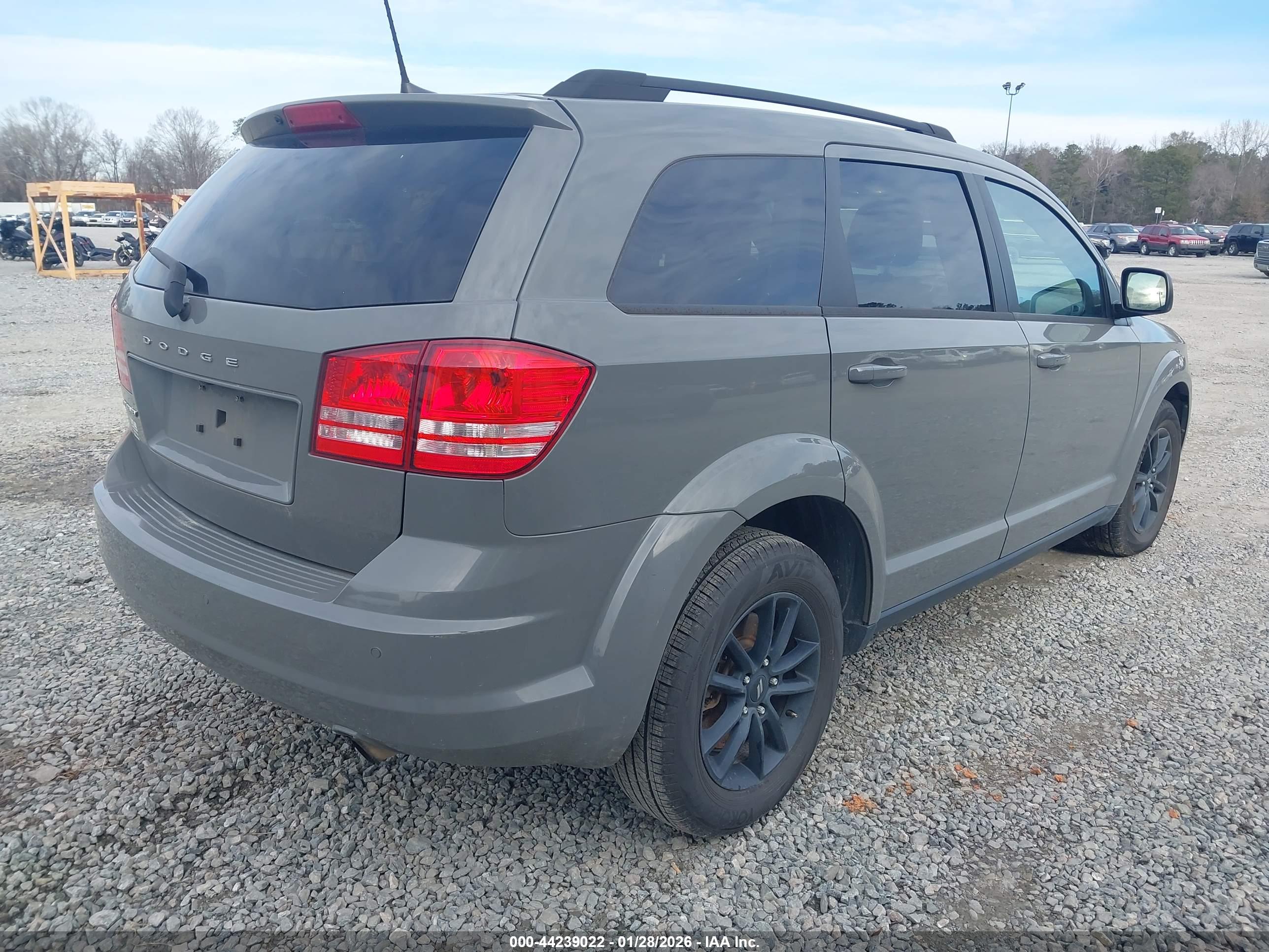 DODGE JOURNEY image 4