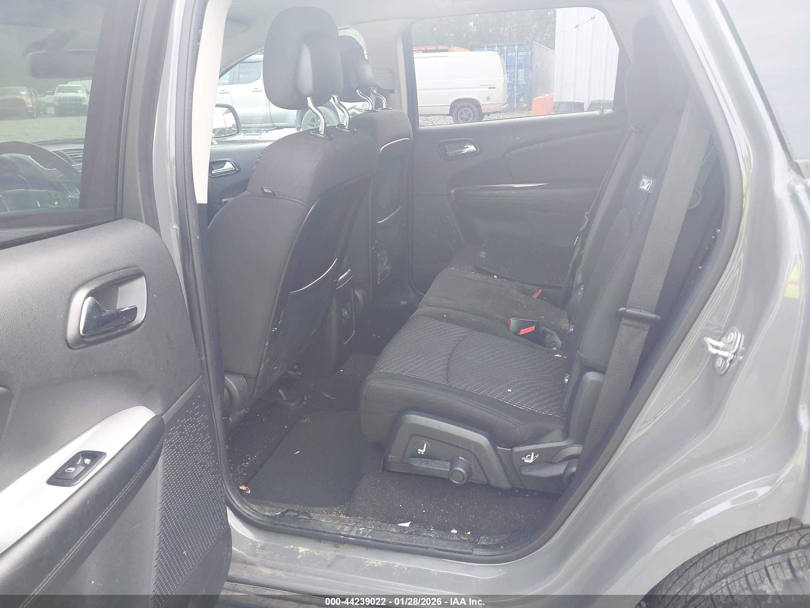 DODGE JOURNEY image 8