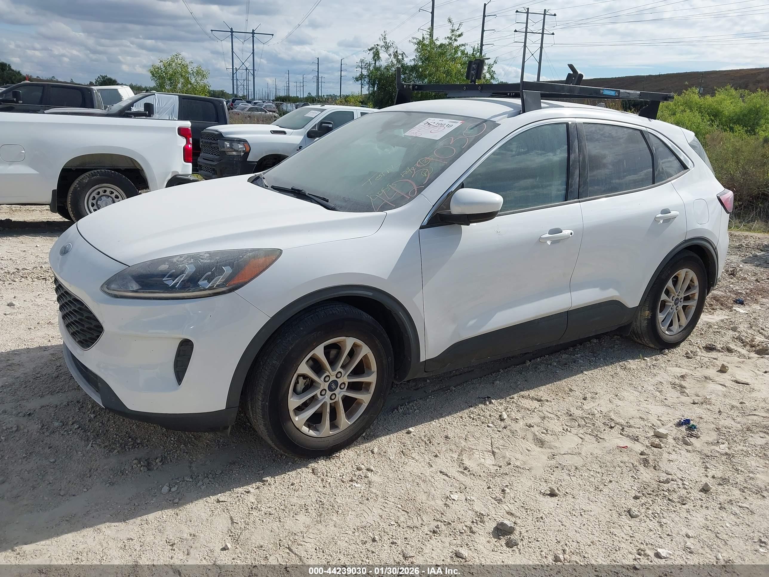 FORD ESCAPE image 2