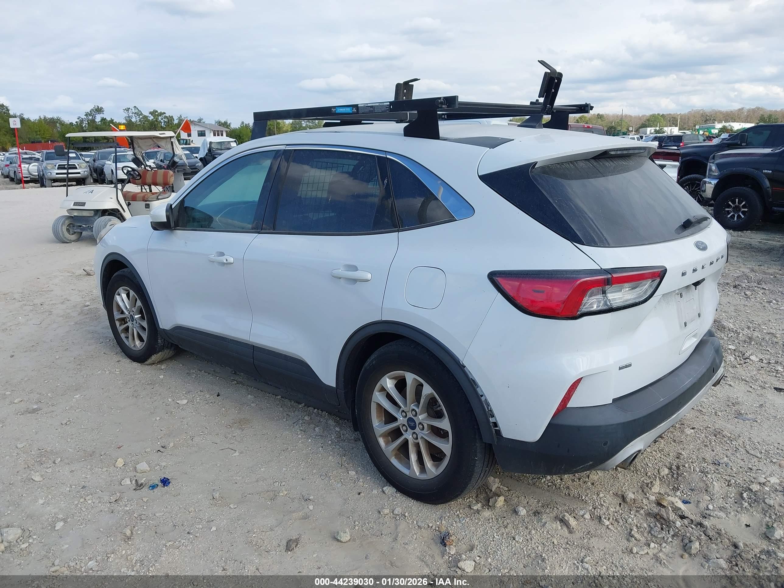 FORD ESCAPE image 3