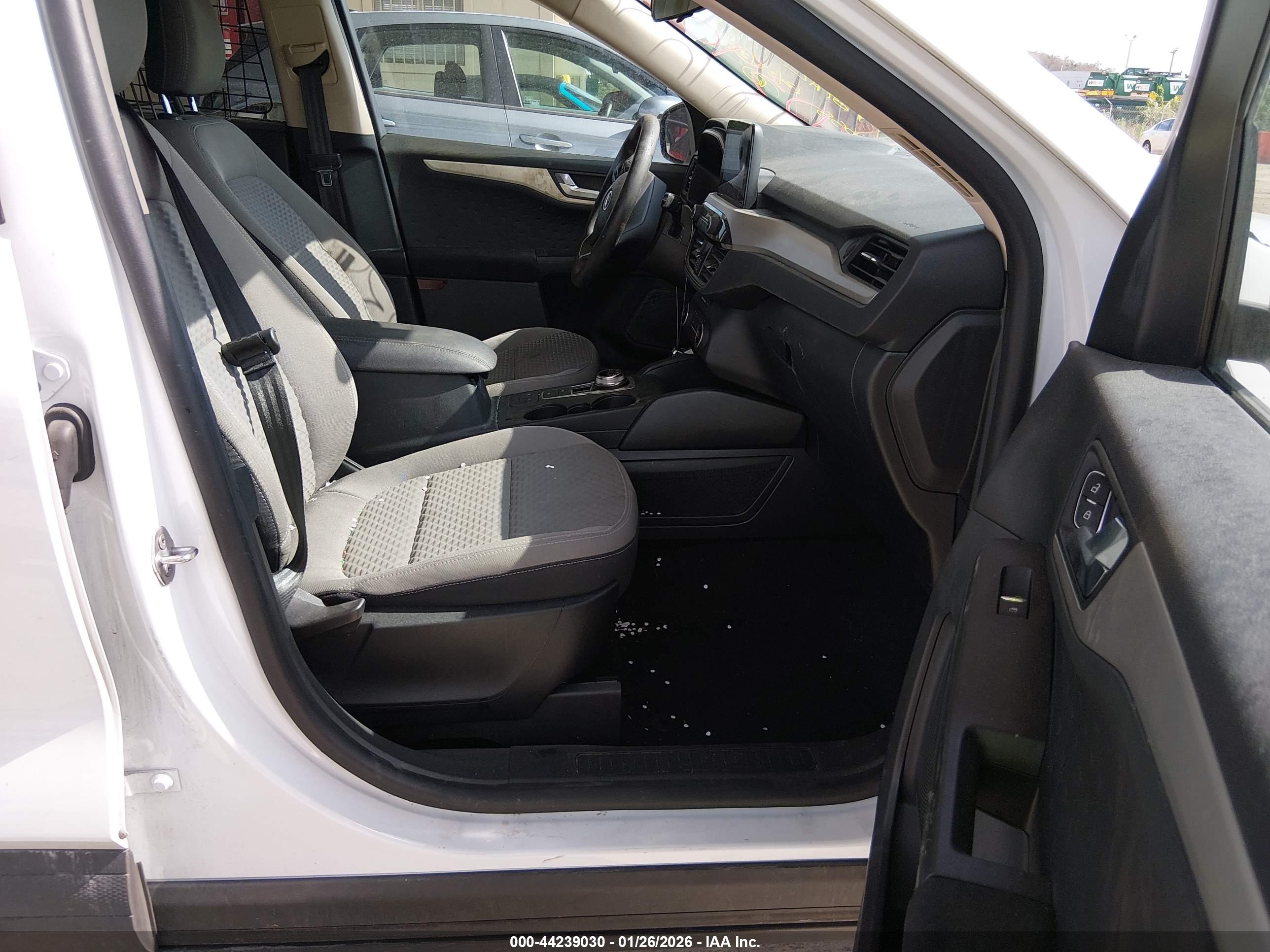 FORD ESCAPE image 5