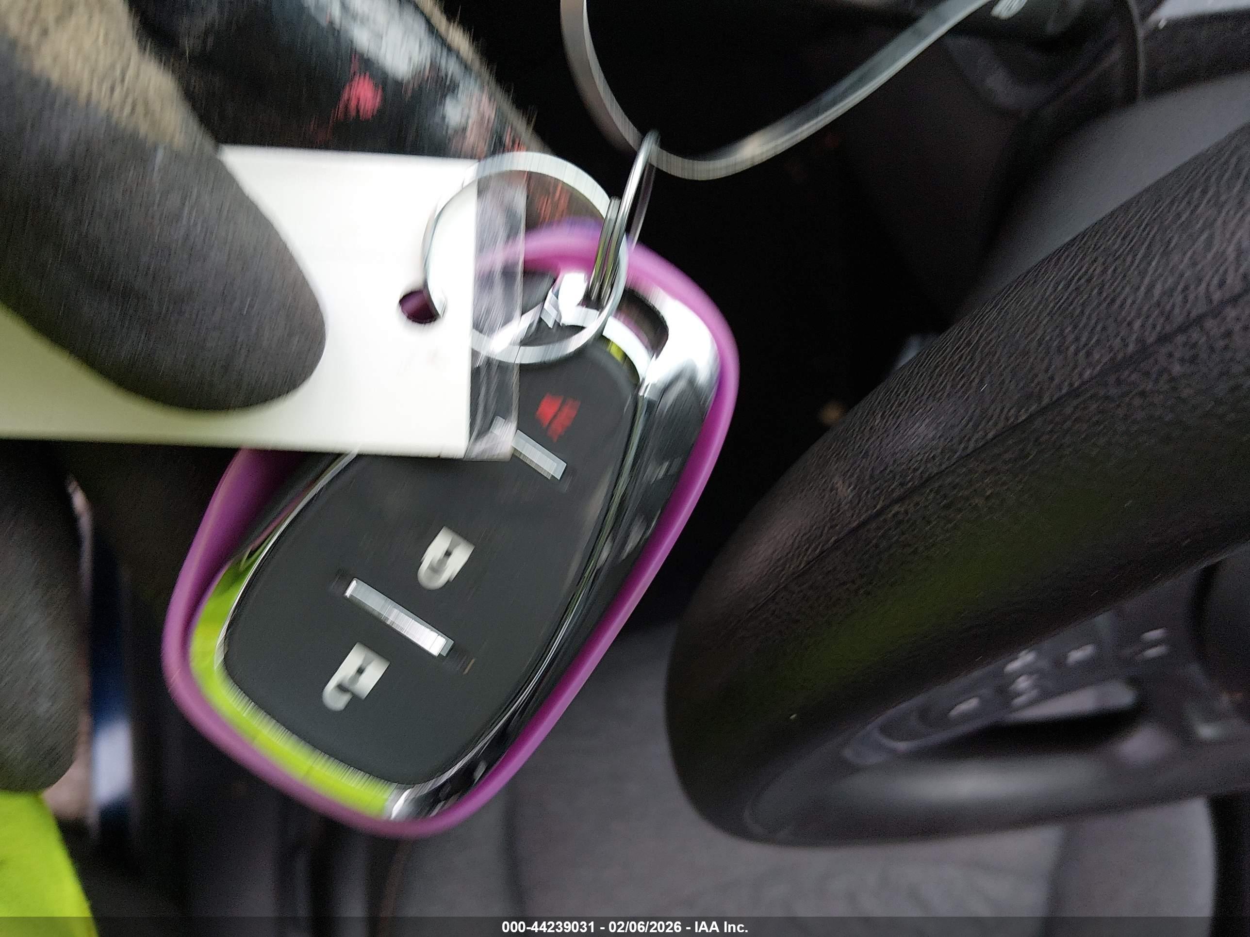 CHEVROLET EQUINOX image 11