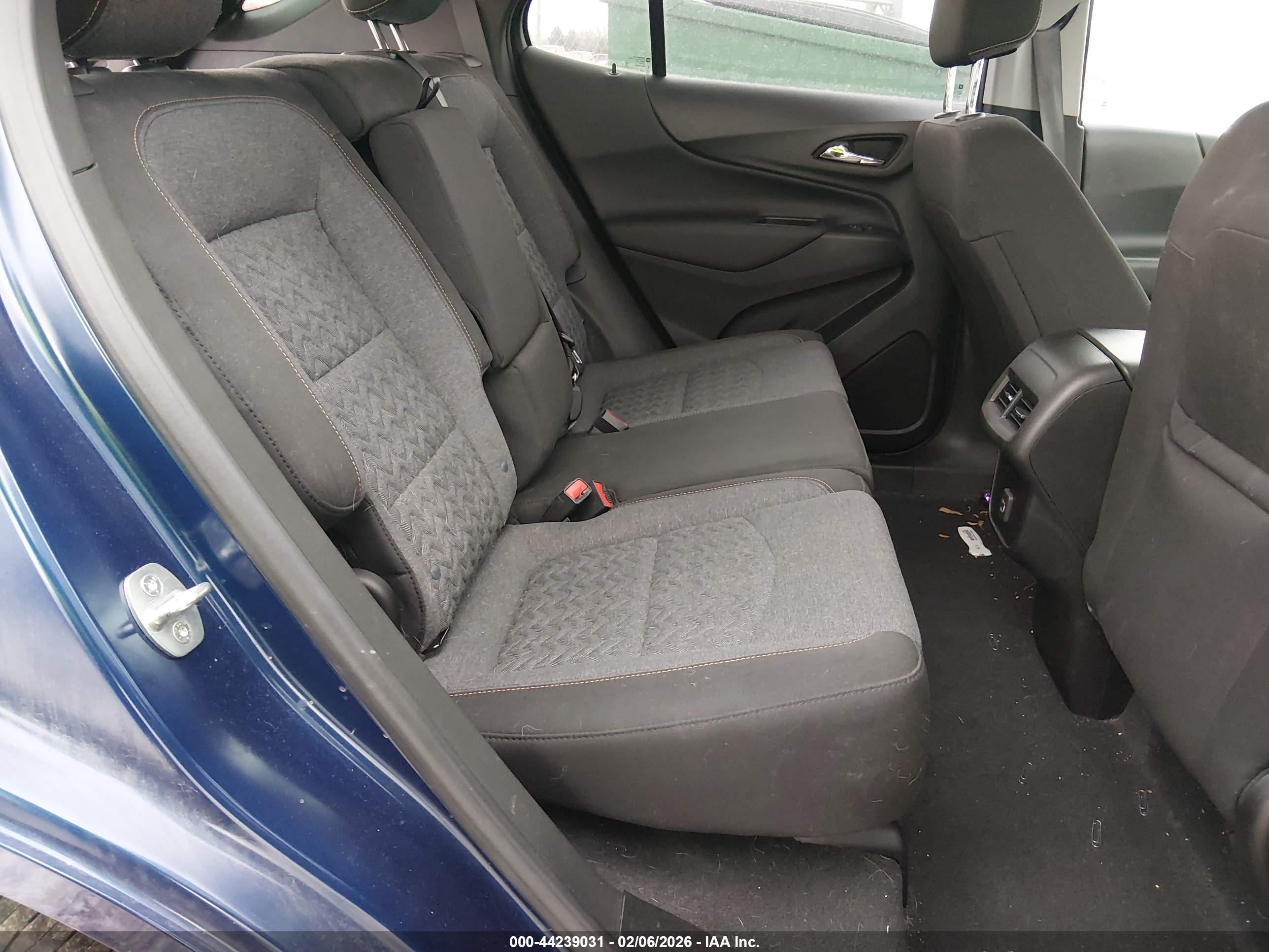 CHEVROLET EQUINOX image 8