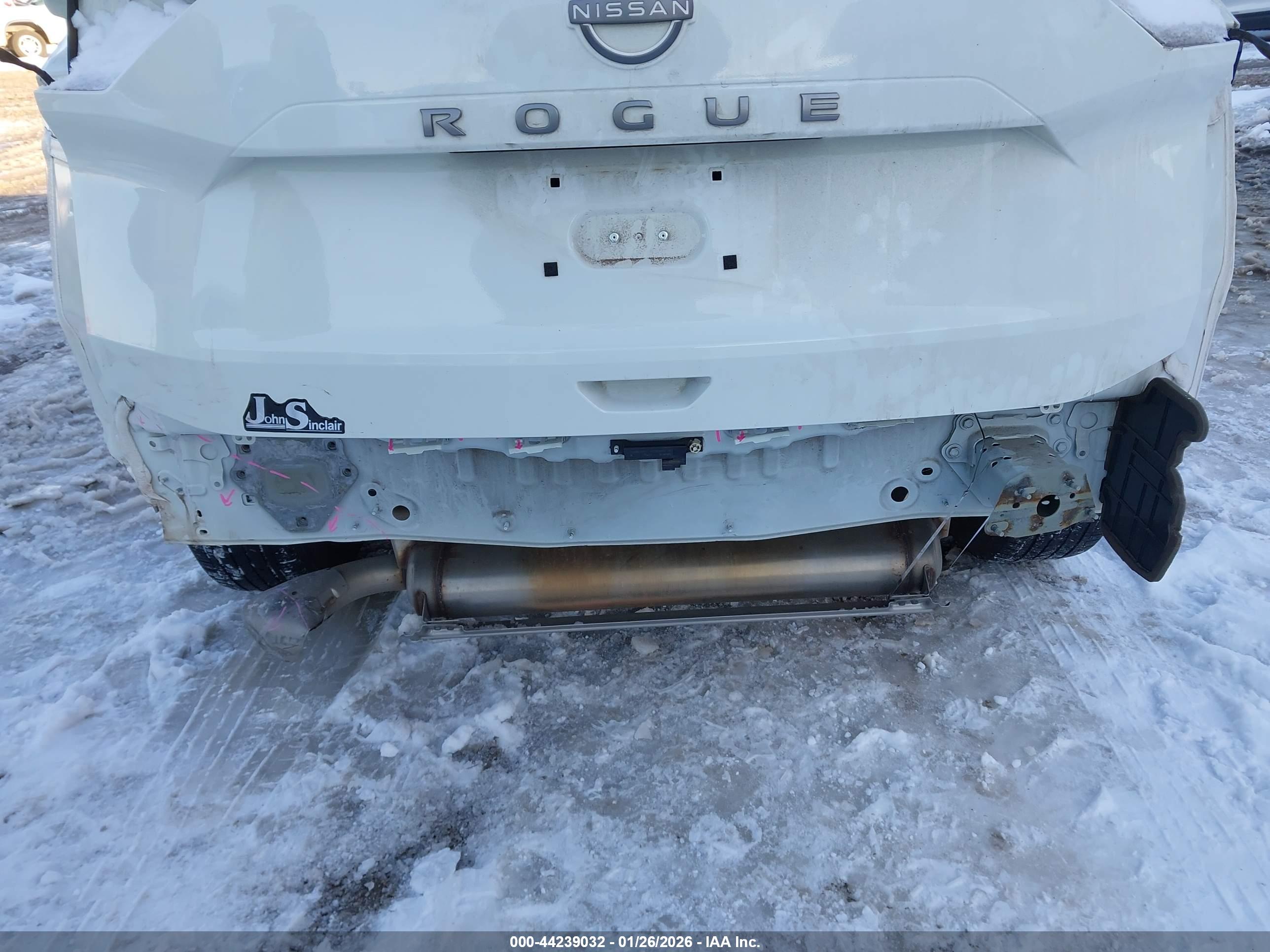 NISSAN ROGUE image 6