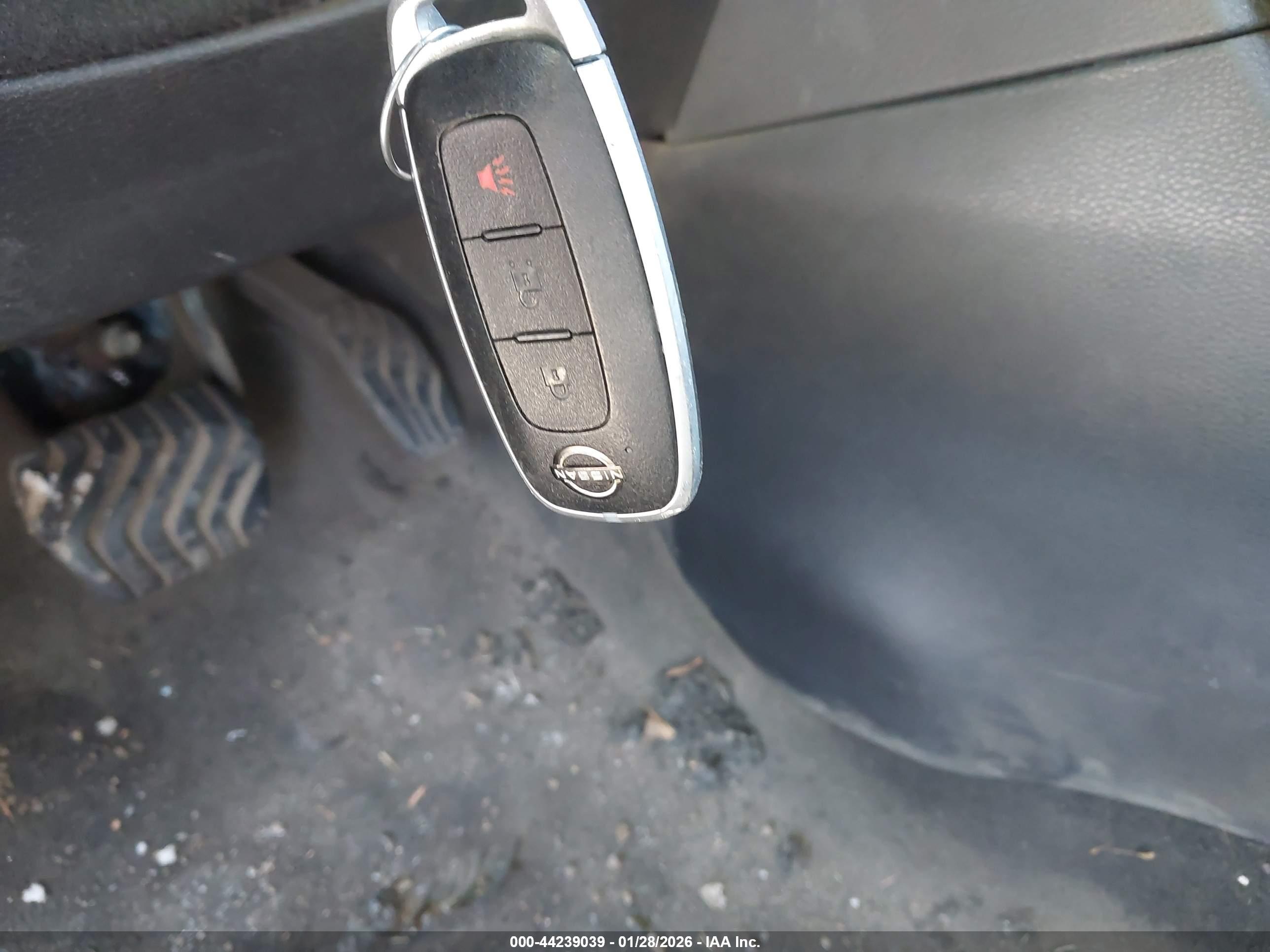 NISSAN KICKS image 11