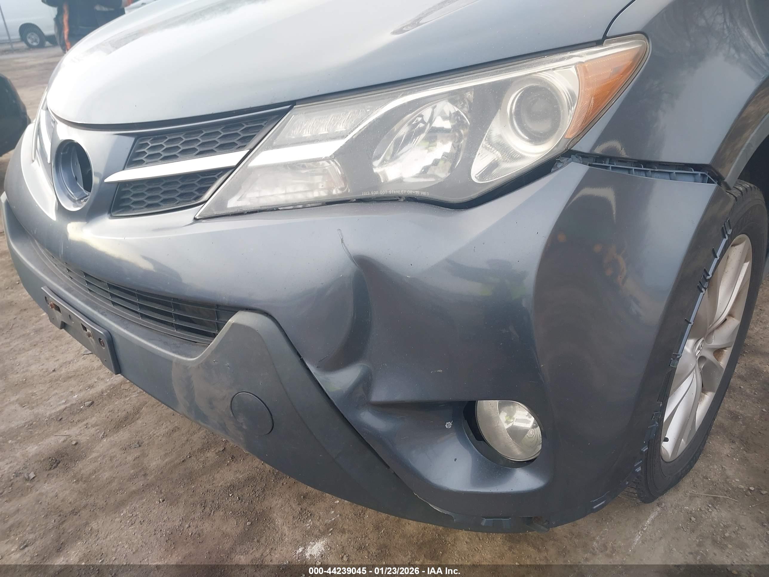 TOYOTA RAV4 image 6