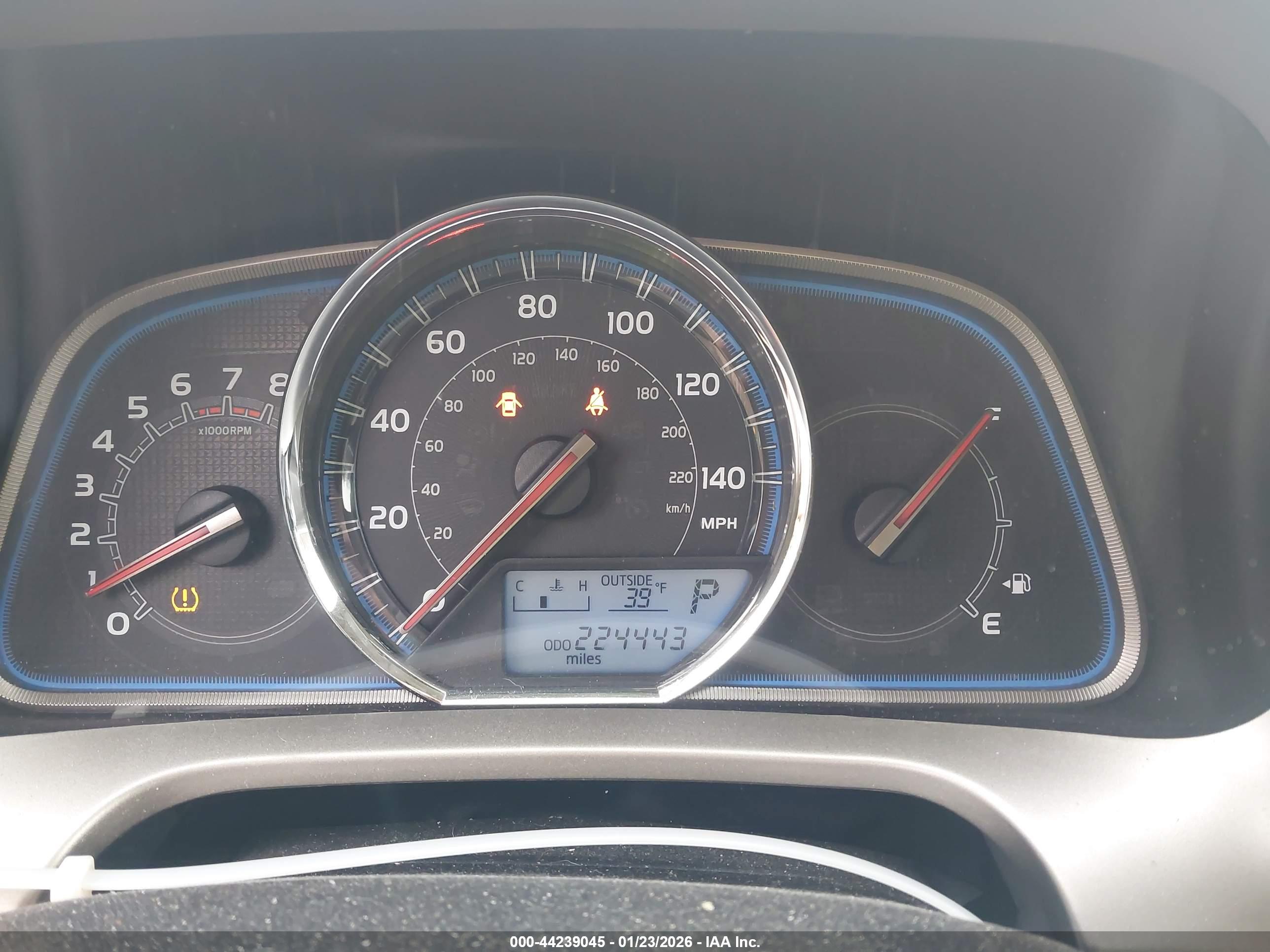 TOYOTA RAV4 image 7
