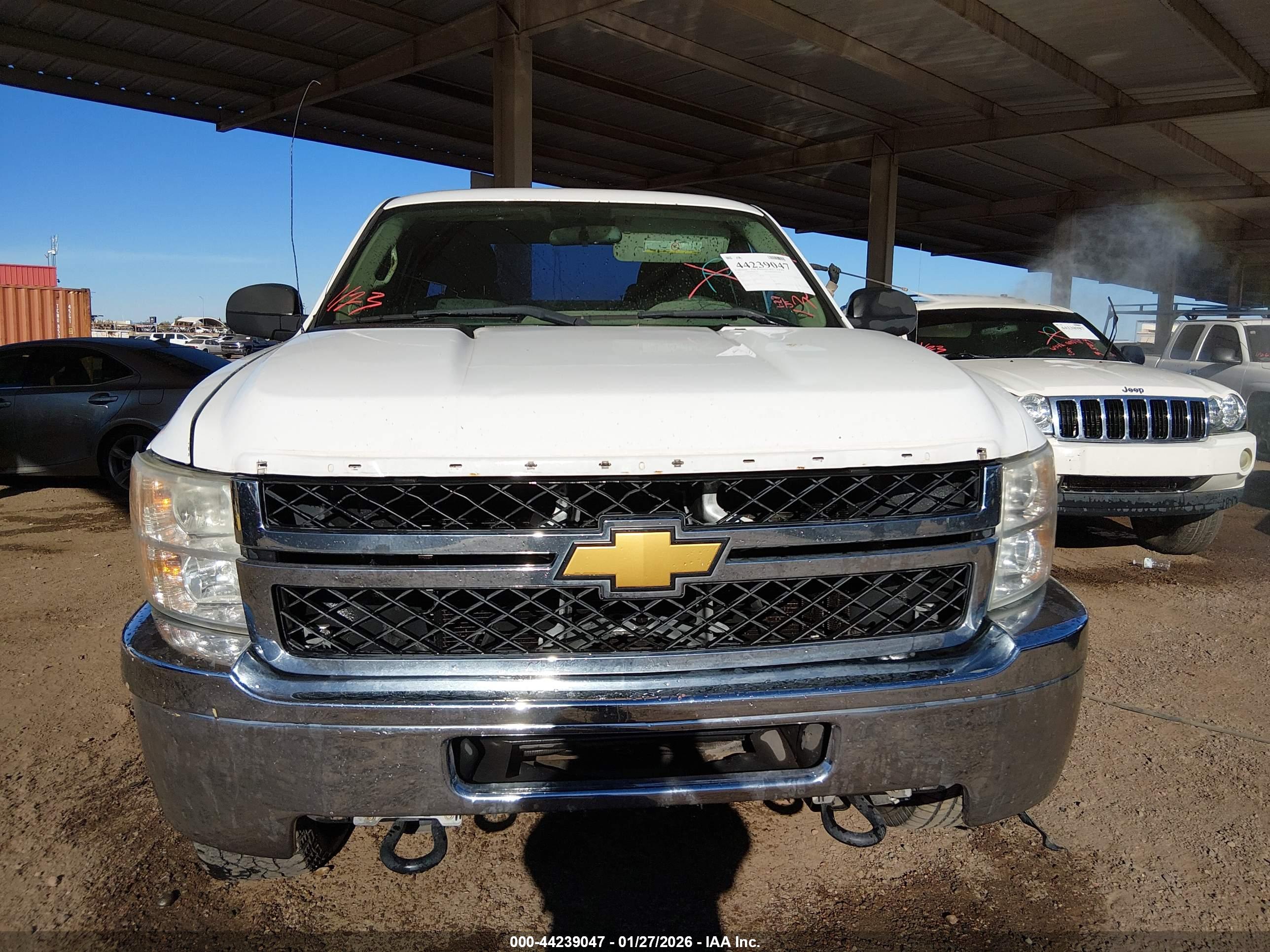 CHEVROLET SILVERADO image 6