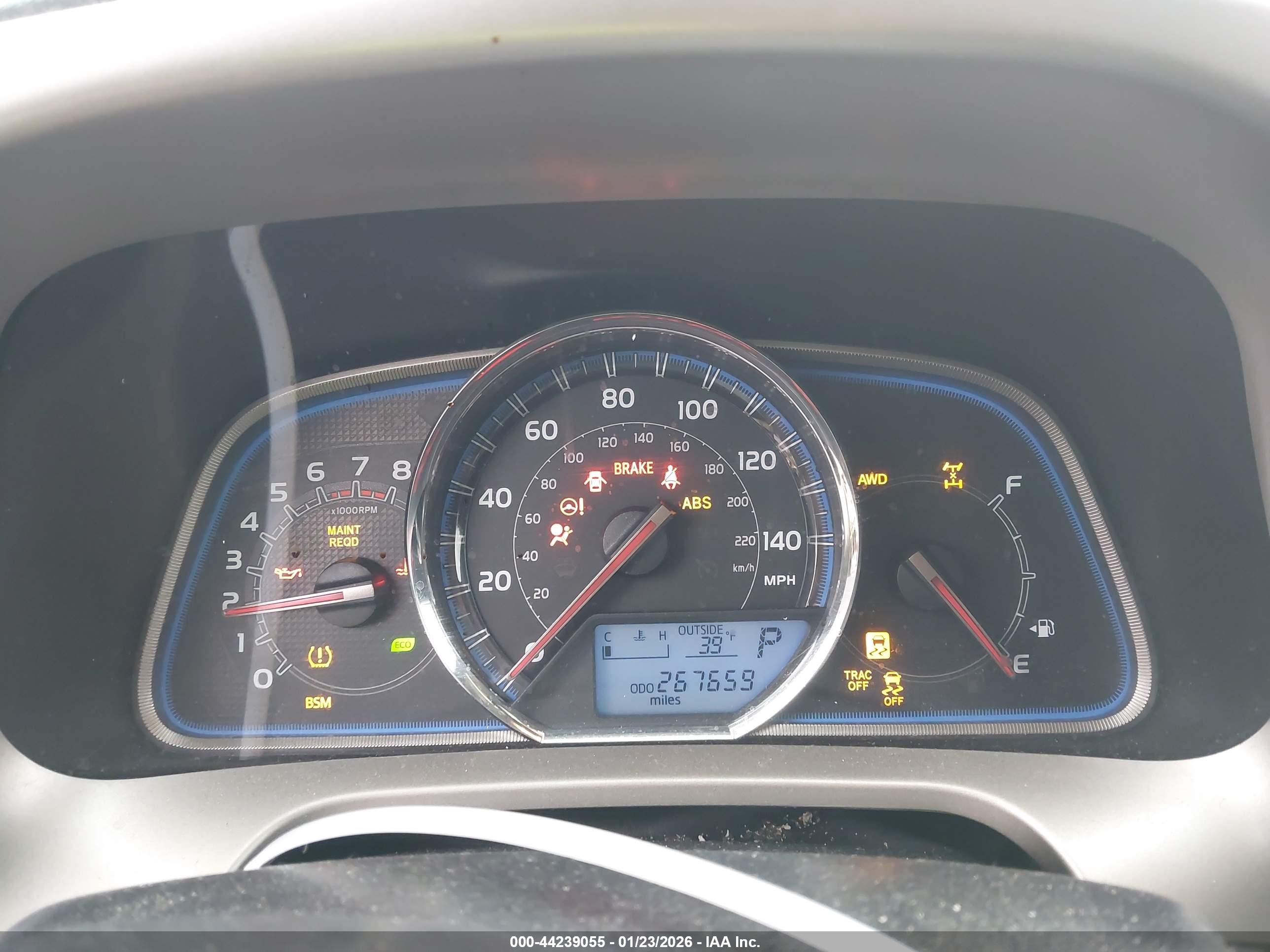 TOYOTA RAV4 image 7