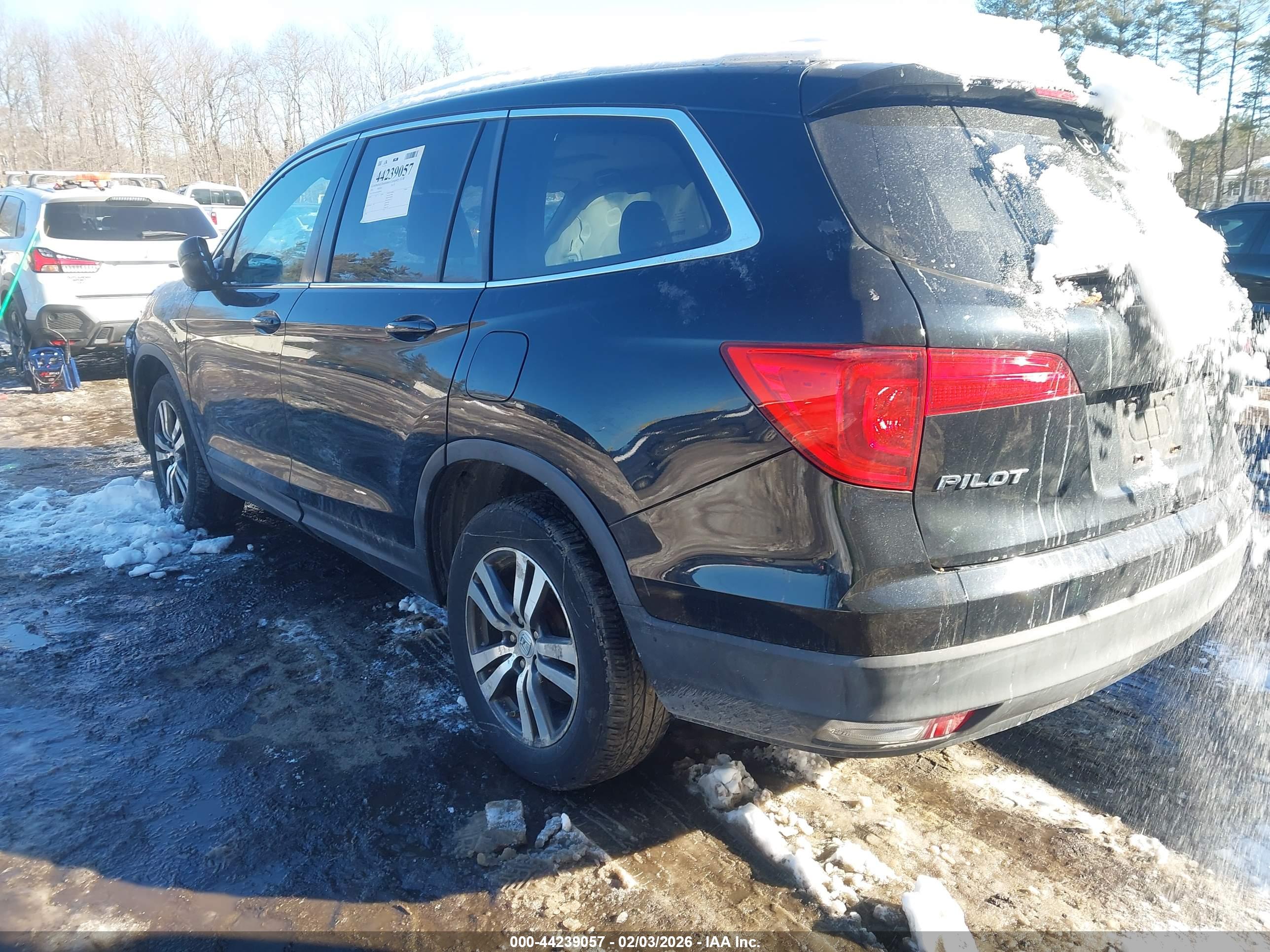 HONDA PILOT image 3
