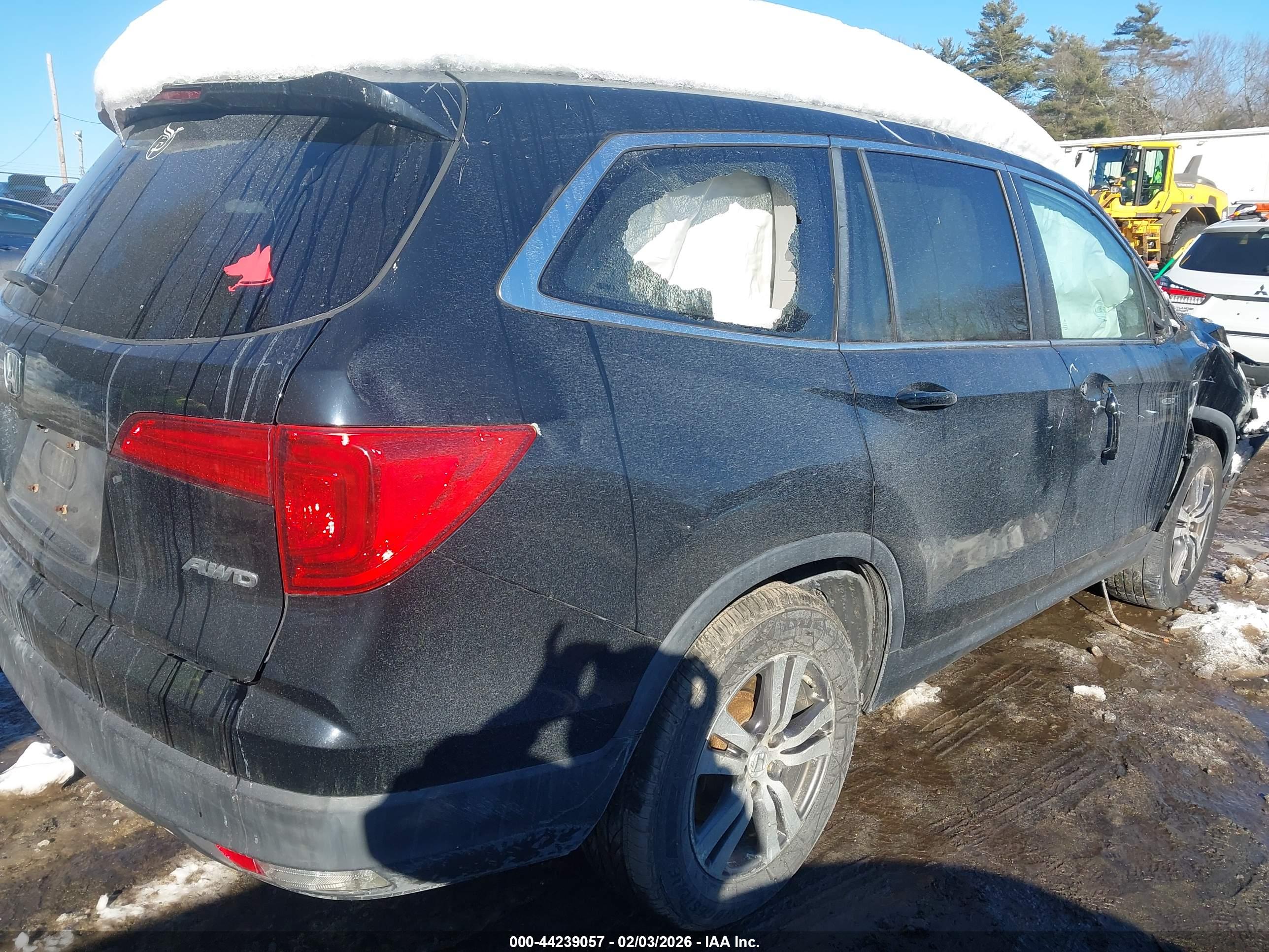 HONDA PILOT image 4