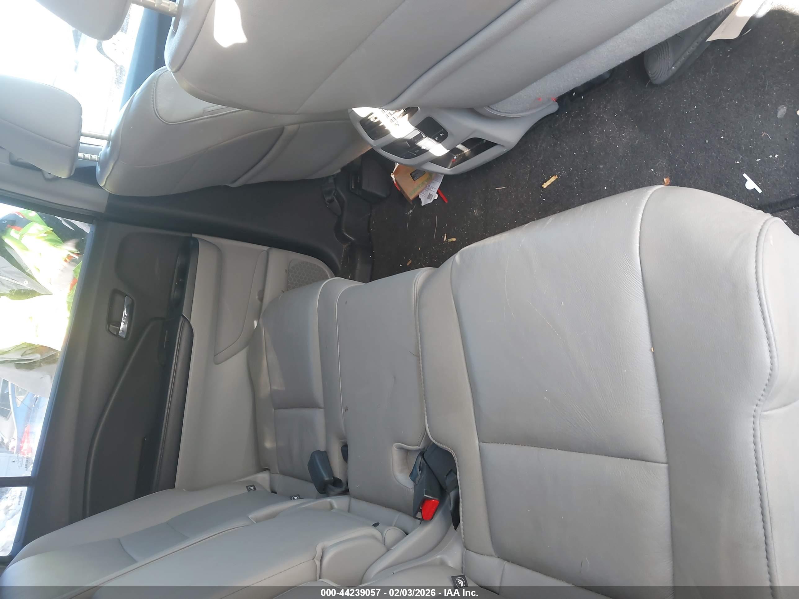 HONDA PILOT image 8