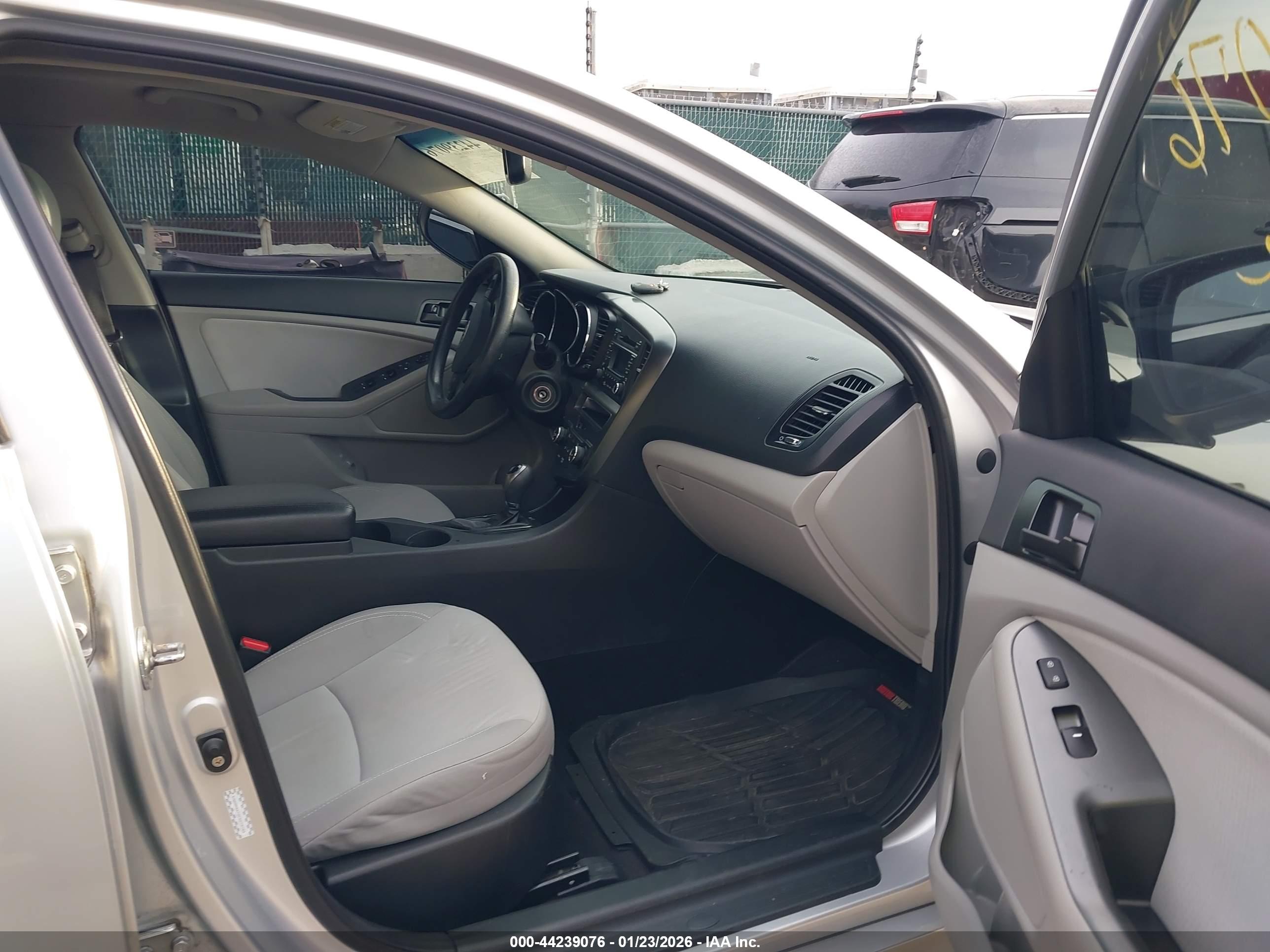 KIA OPTIMA image 5