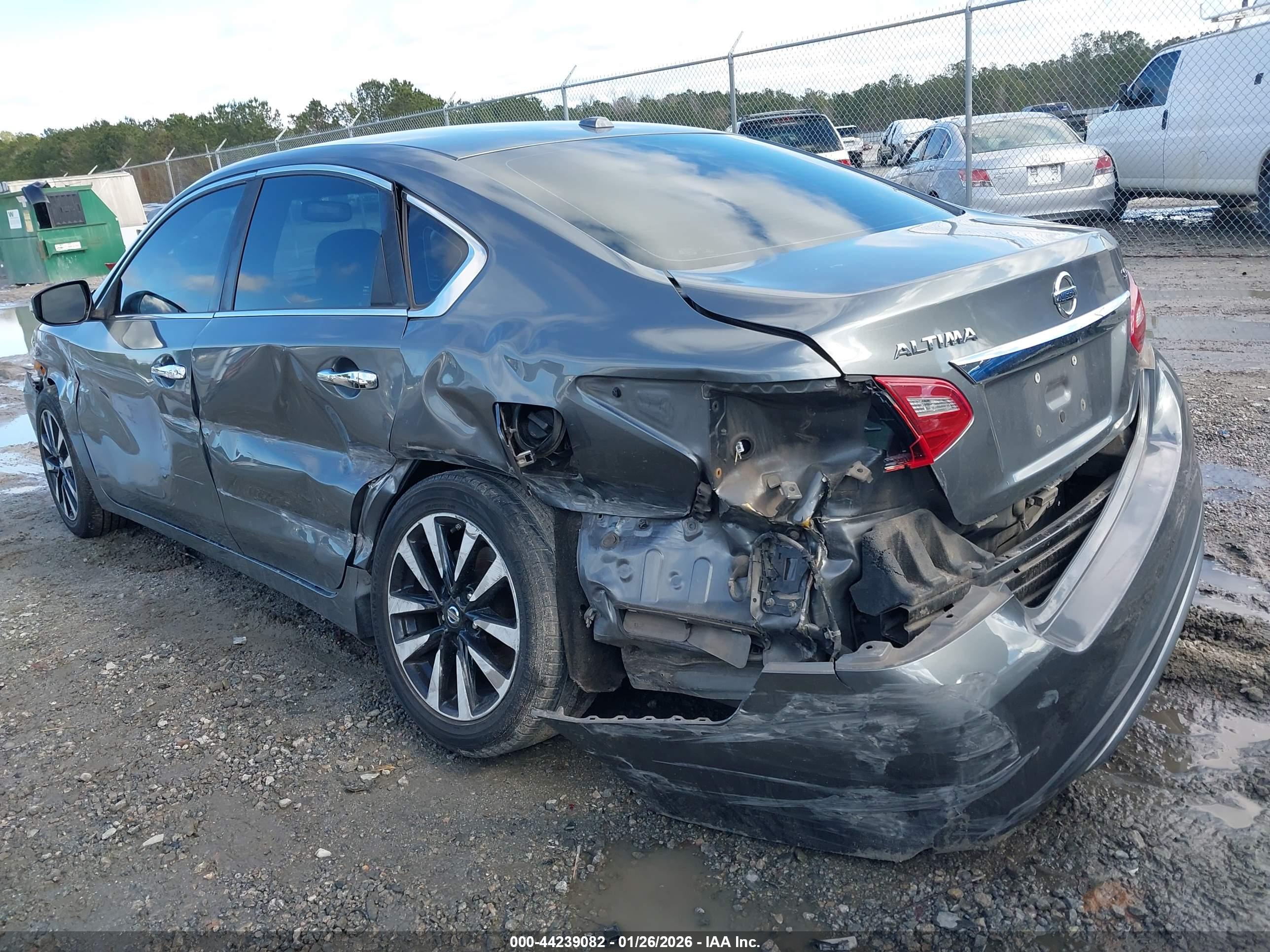 NISSAN ALTIMA image 6