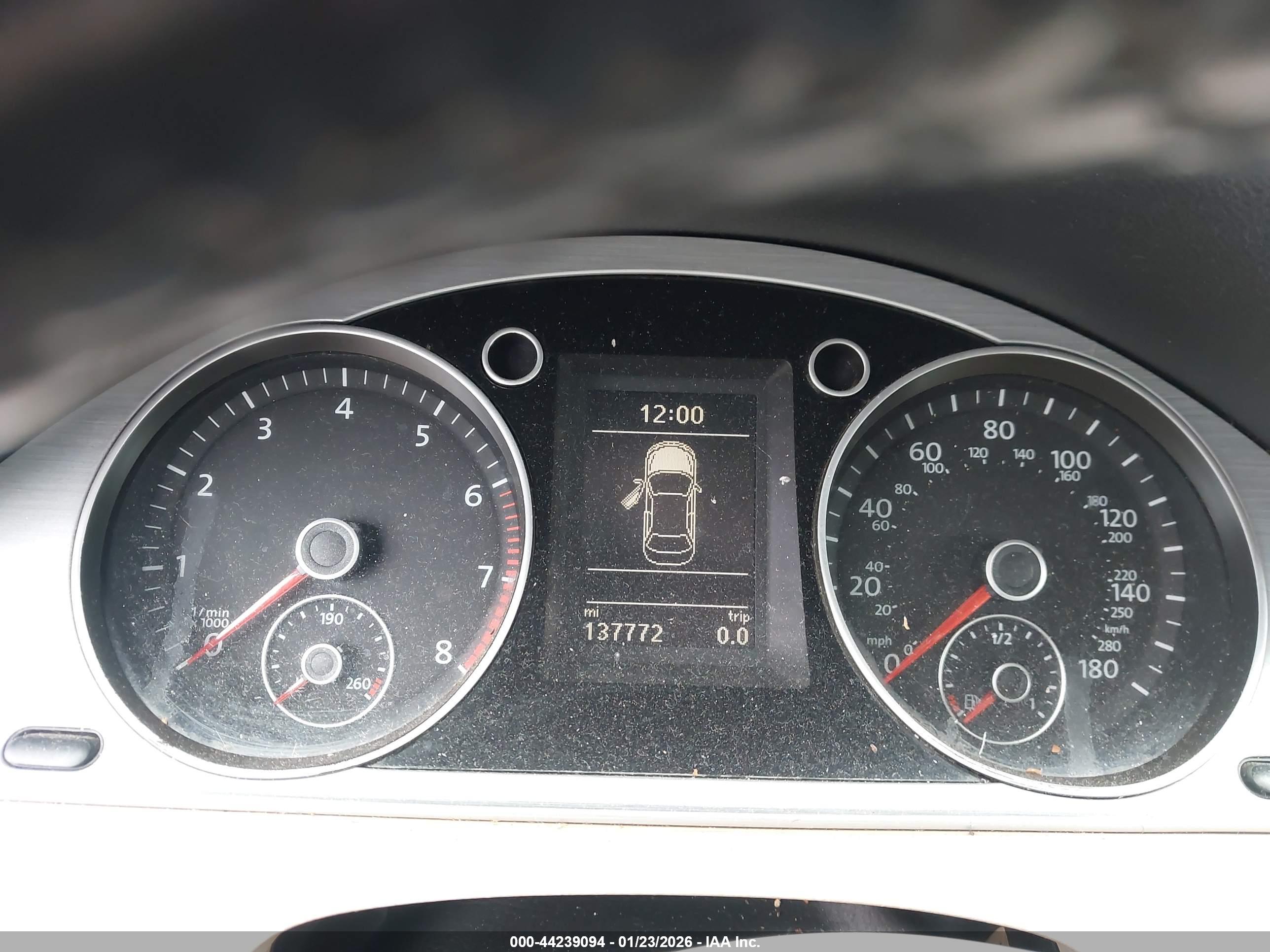 VOLKSWAGEN CC image 7