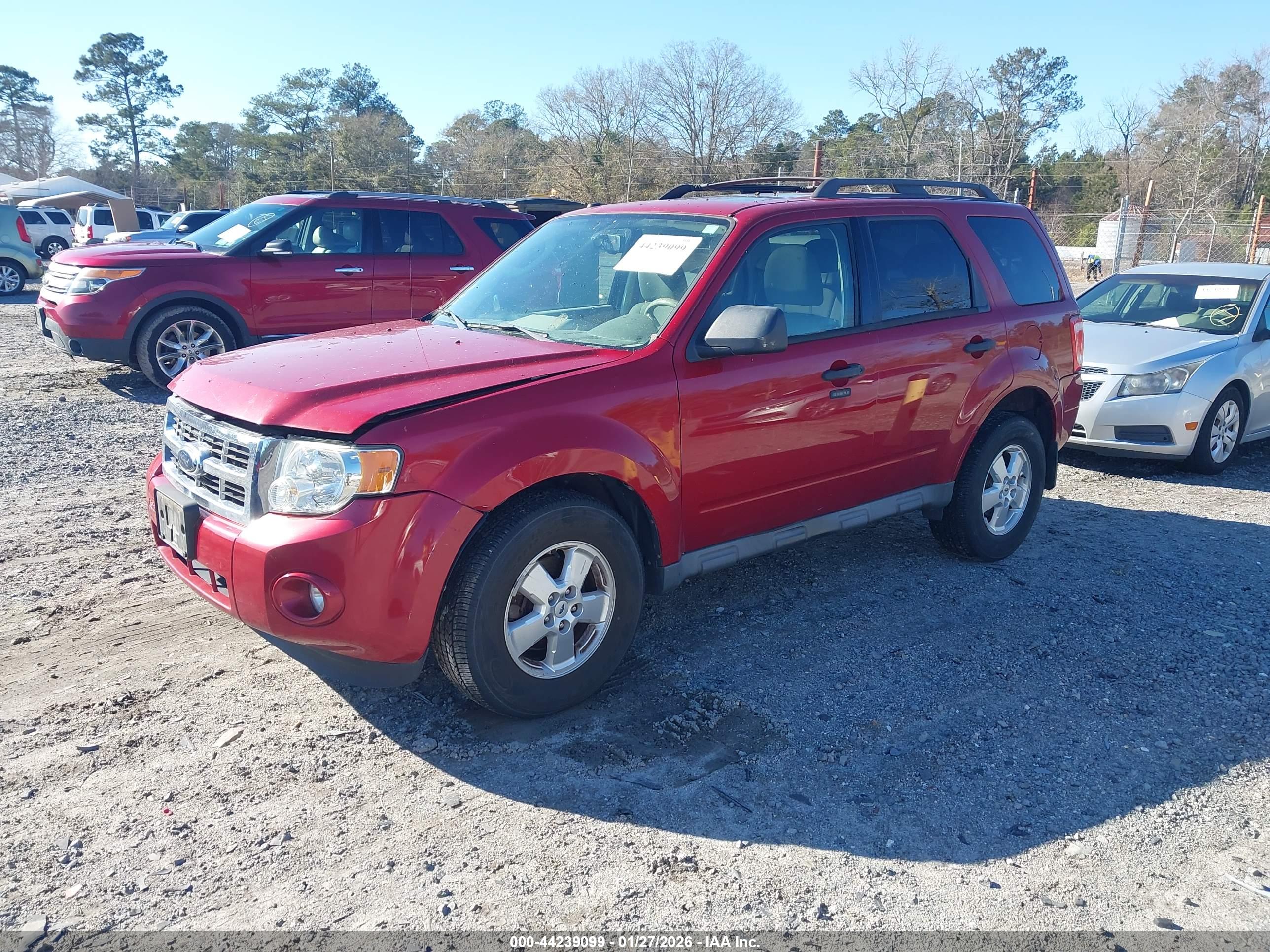 FORD ESCAPE image 2