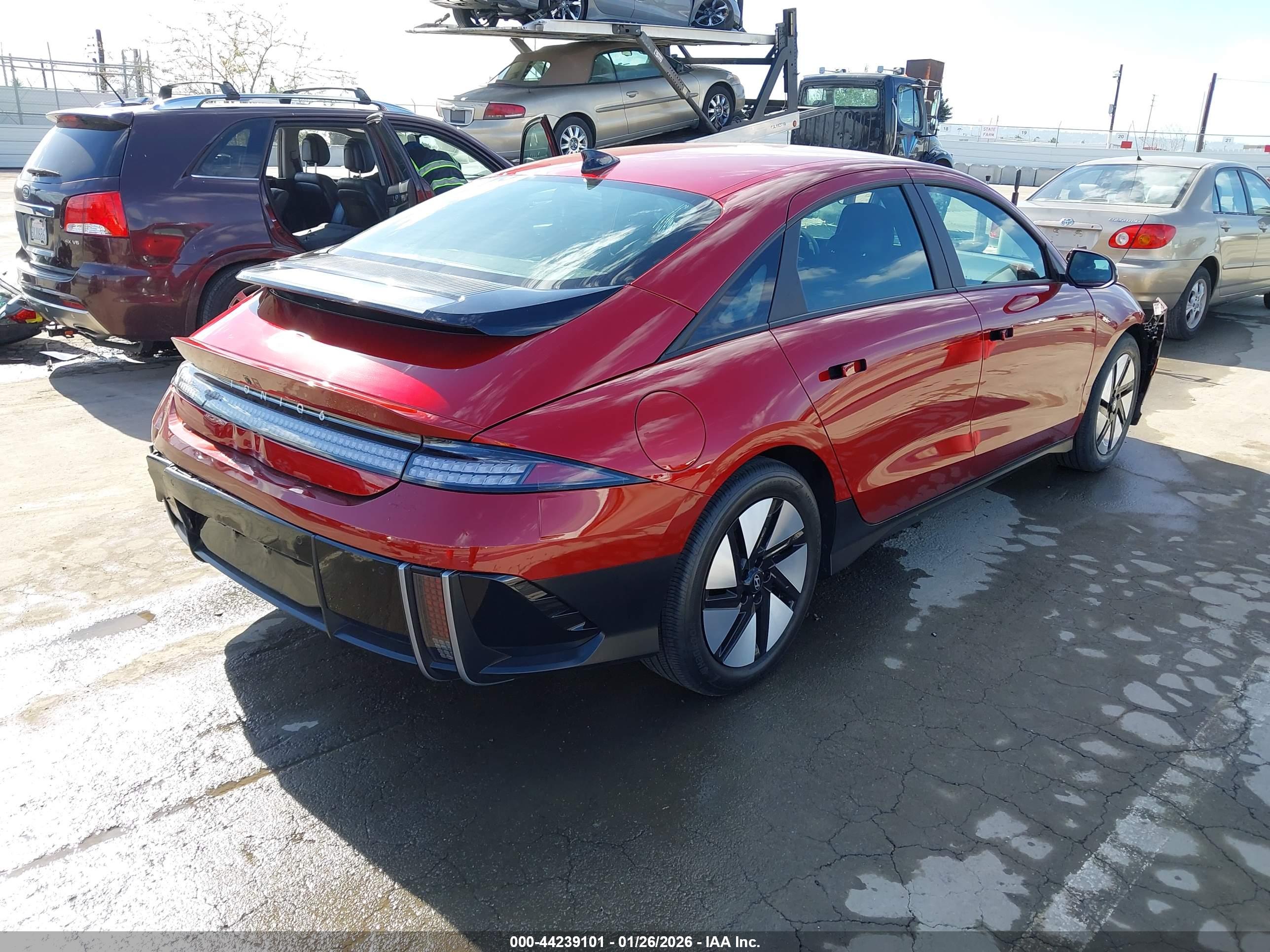 HYUNDAI IONIQ image 4