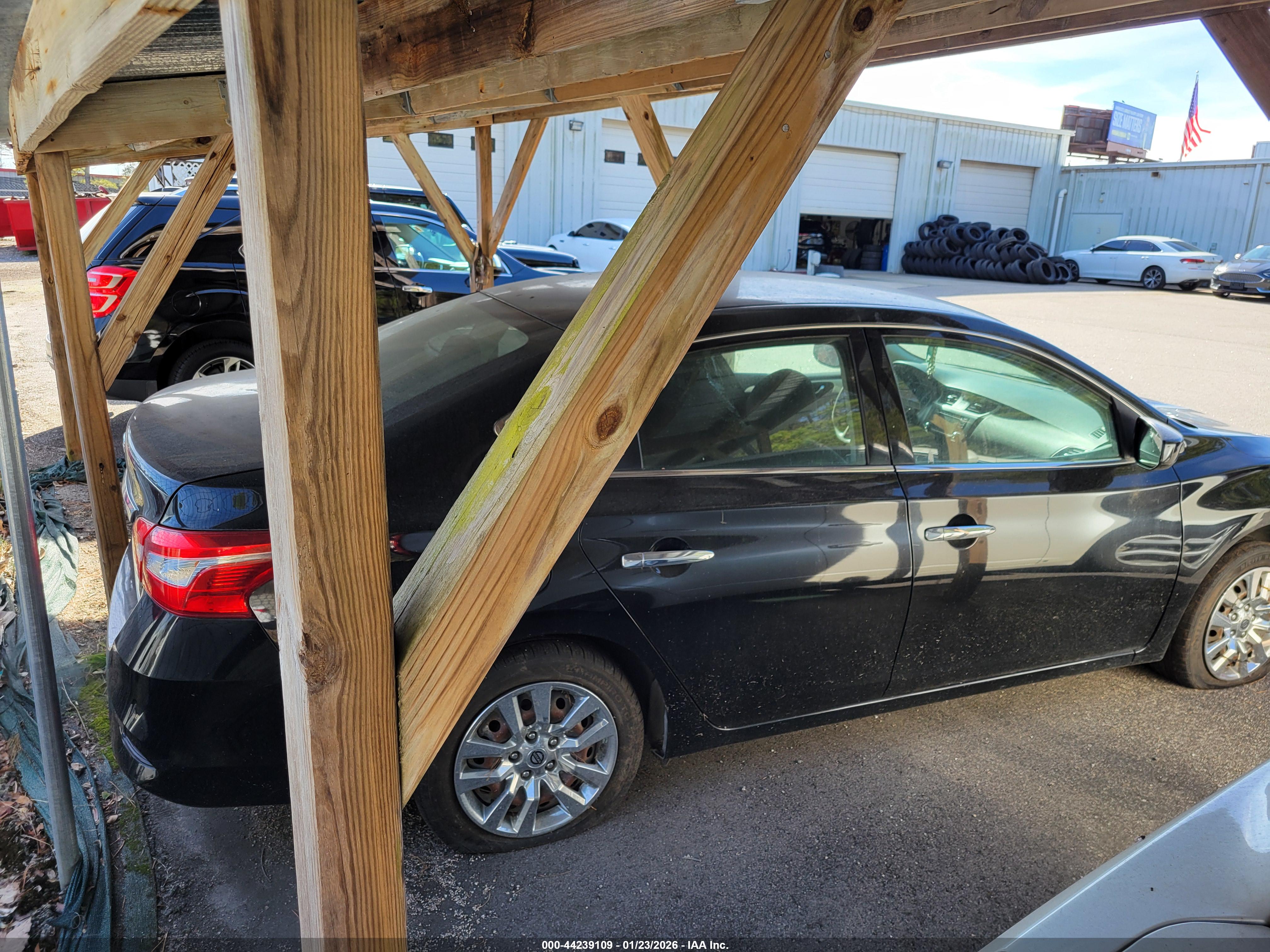 NISSAN SENTRA image 4