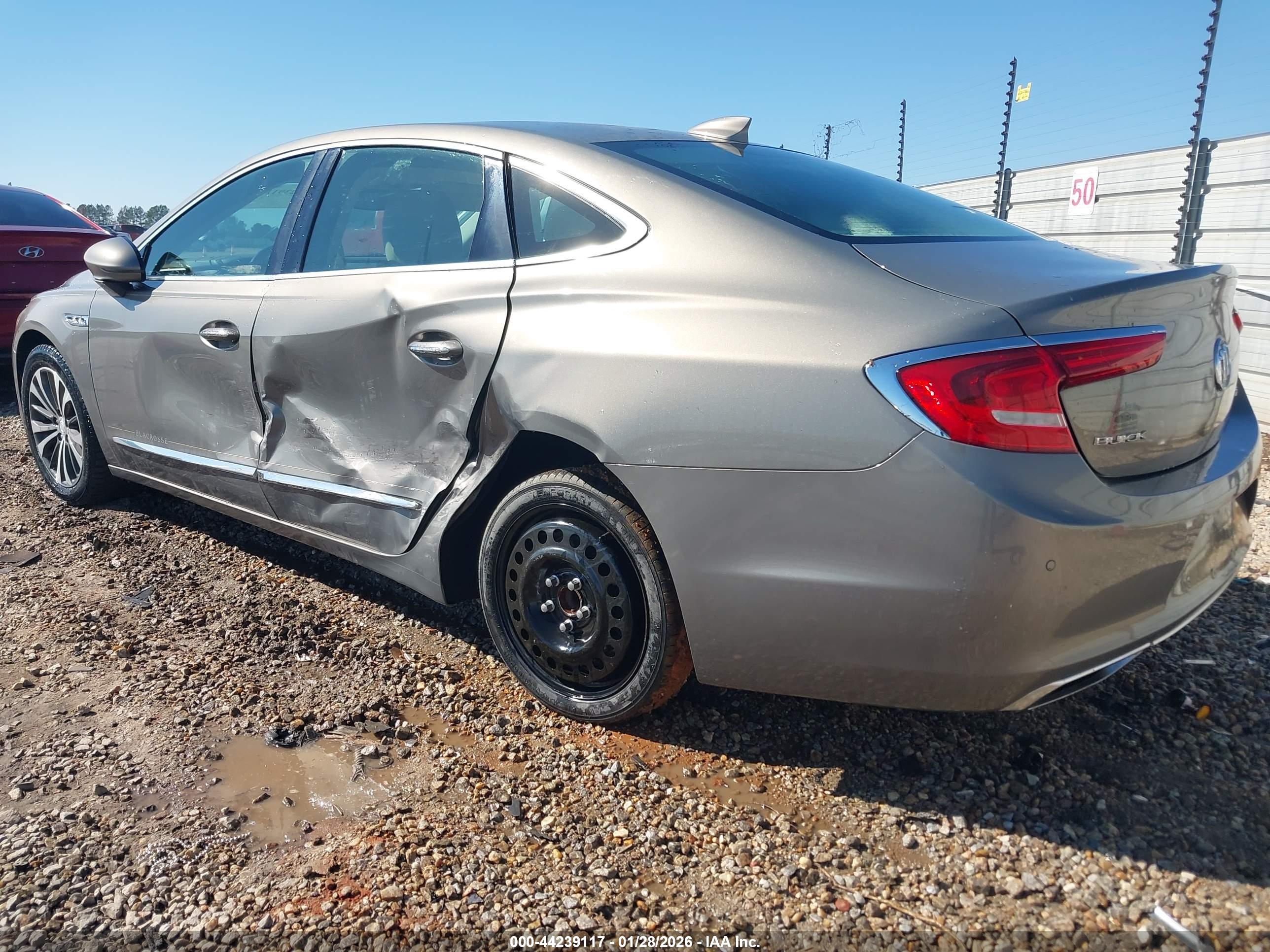 BUICK LACROSSE image 3