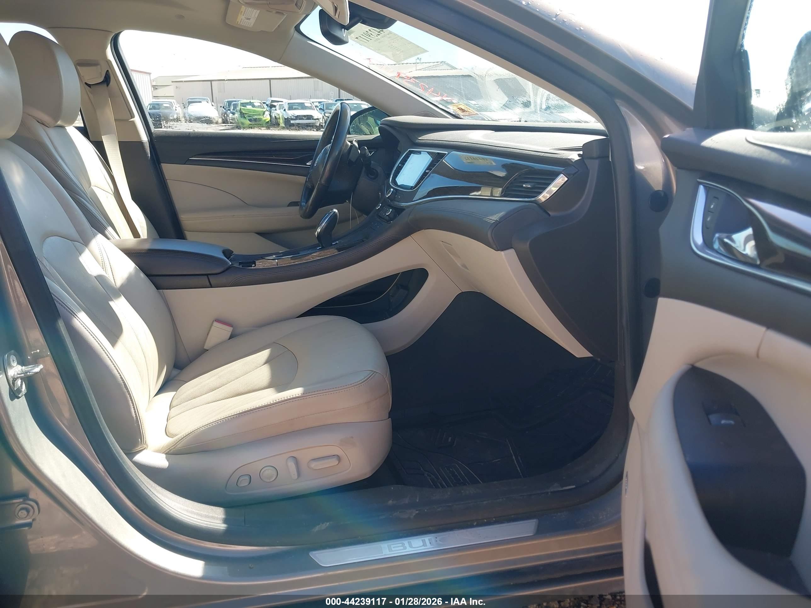 BUICK LACROSSE image 5