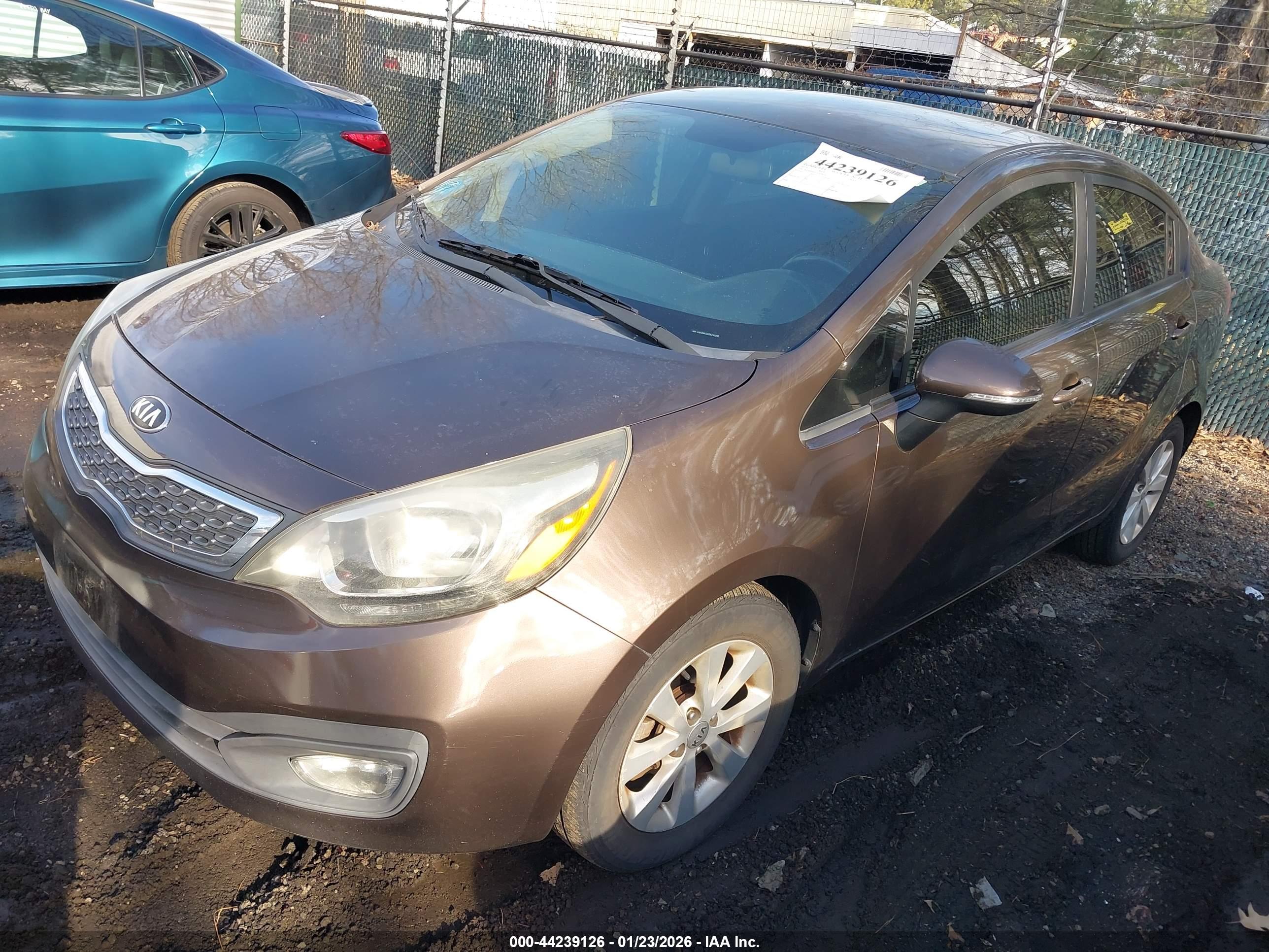 KIA RIO image 2
